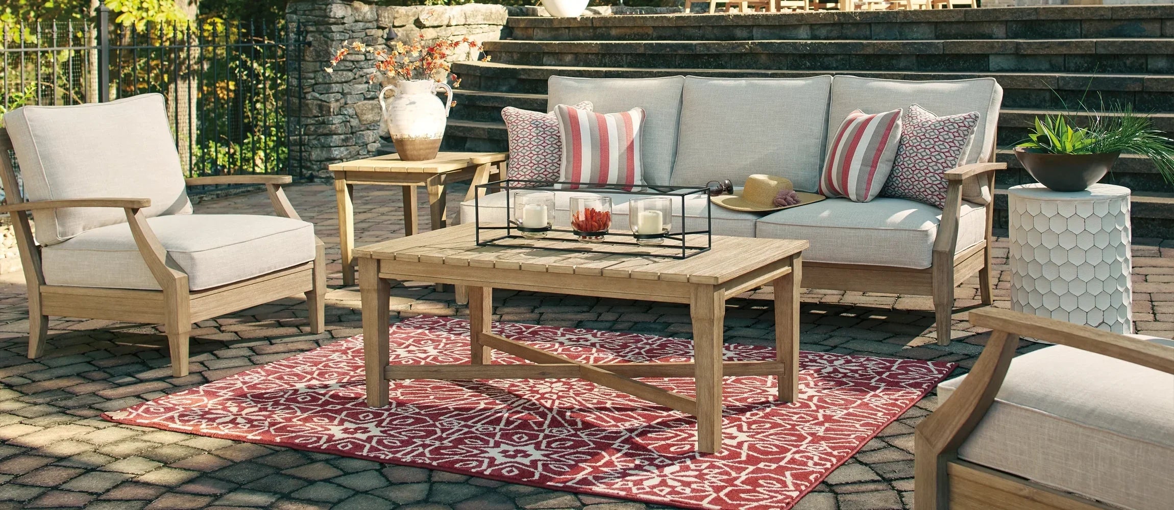 Outdoor – J&M Furniture