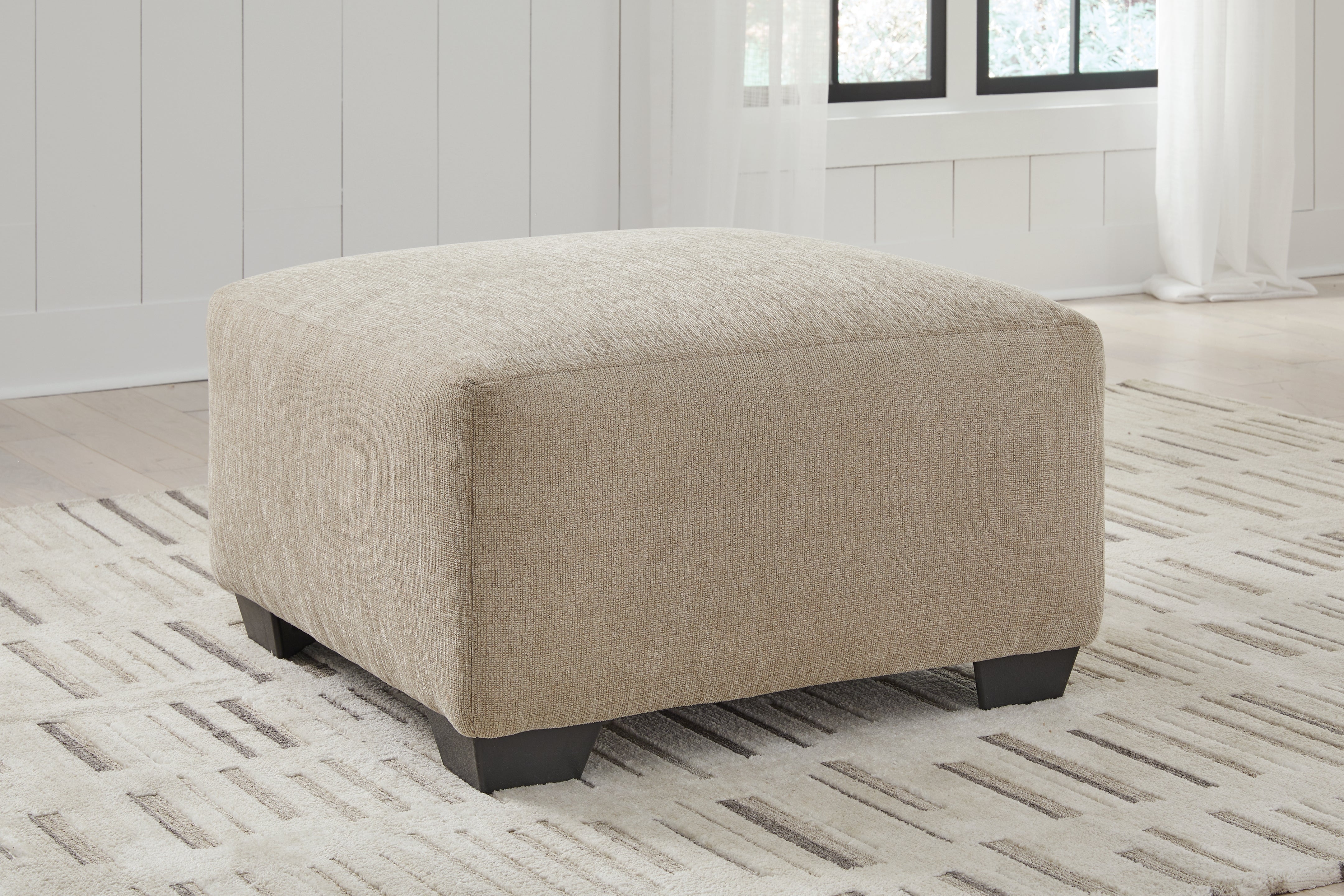J&M Furniture - Ashley Furniture - Brogan Bay Oversized Accent Ottoman - Oversized Accent Ottoman - 5270508