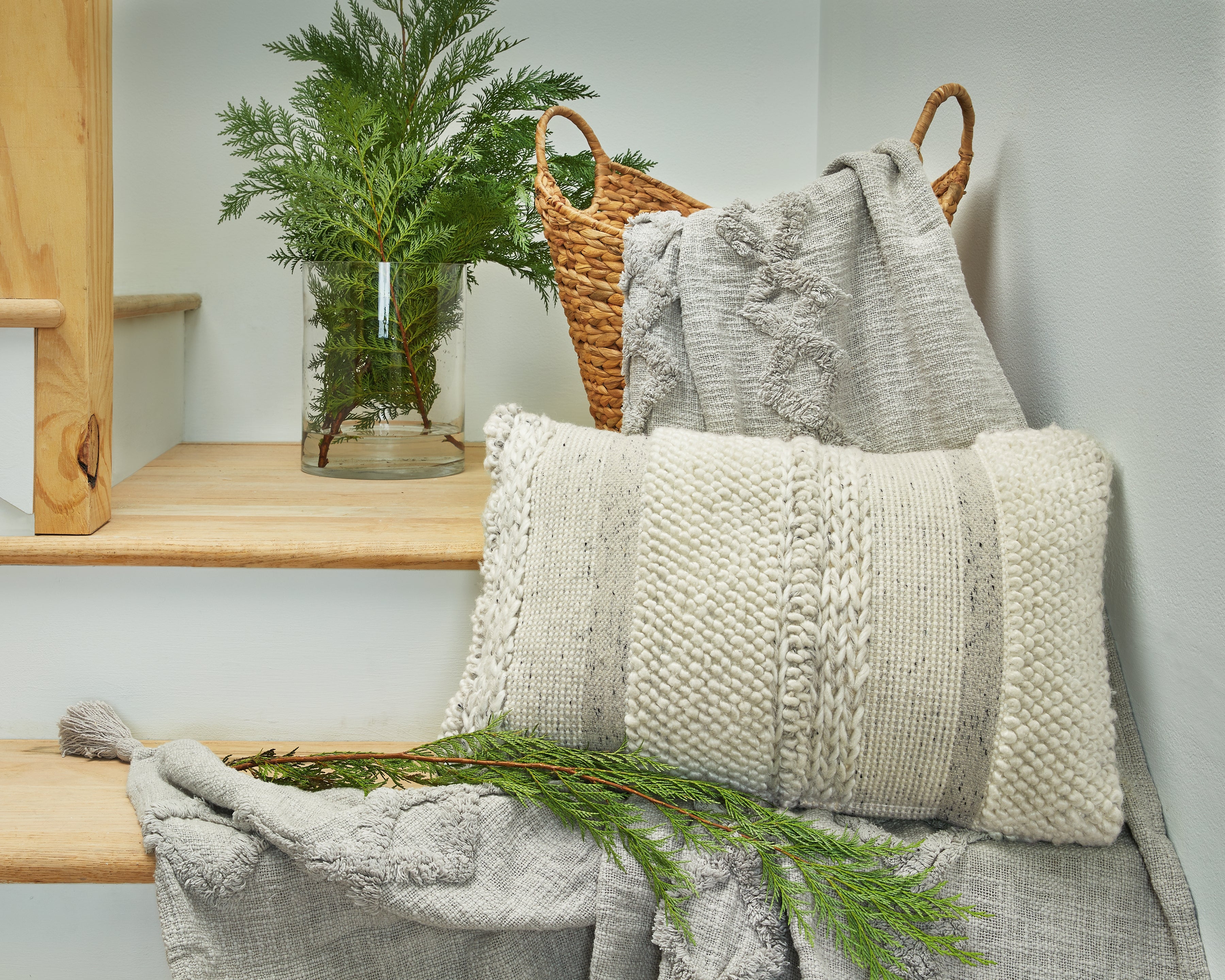 J&M Furniture - Ashley Furniture - Standon Pillow - Pillow - A1001005P