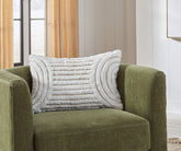 J&M Furniture - Ashley Furniture - Farissen Pillow (Set of 4) - Pillow (4/CS) - A1001062