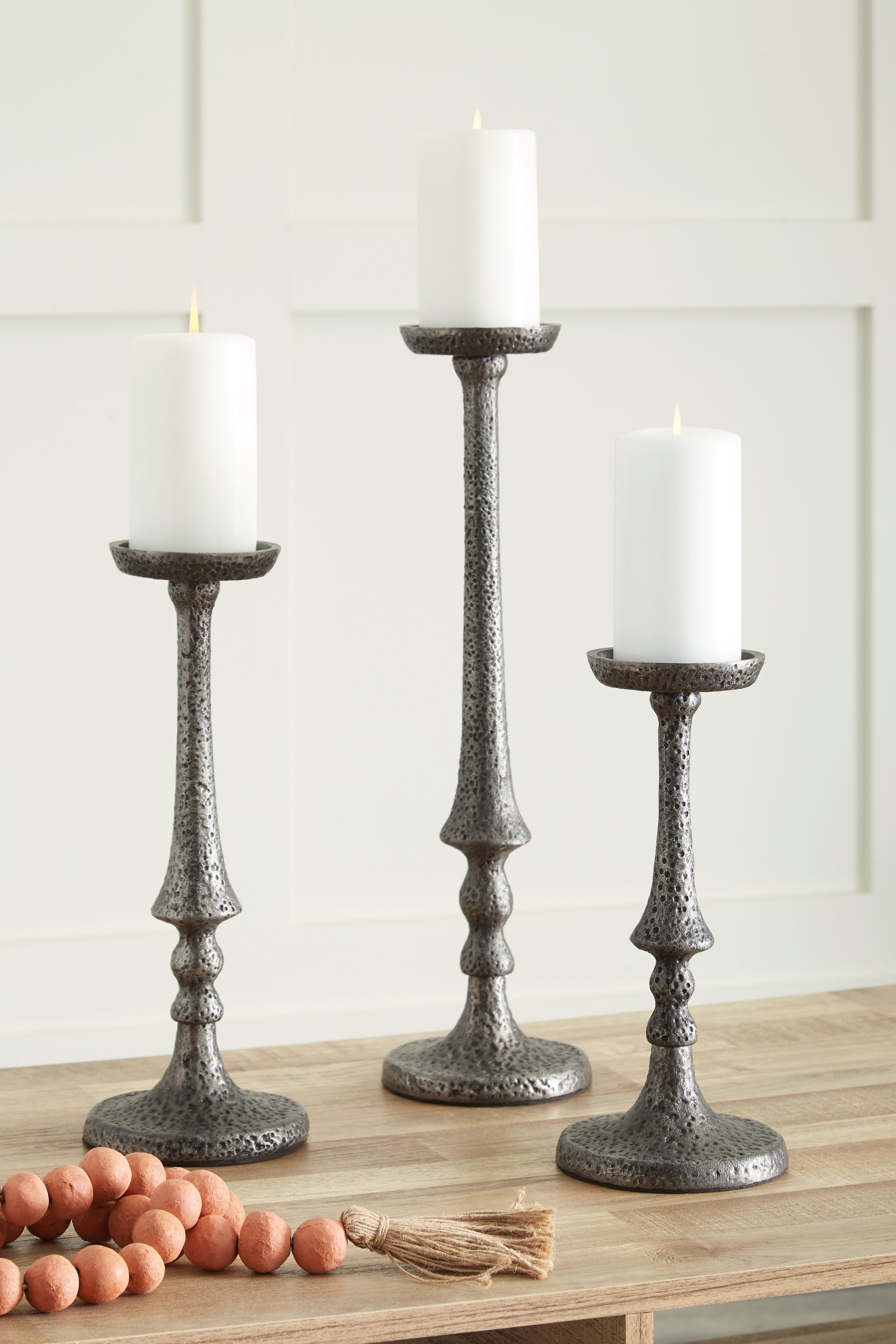 J&M Furniture - Ashley Furniture - Eravell Candle Holder (Set of 3) - Candle Holder Set (3/CN) - A2000584