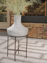 J&M Furniture - Ashley Furniture - Estonbank Vase - Vase - A2000747