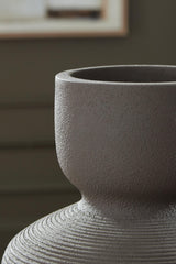 Dalsen Vase