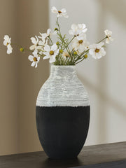 J&M Furniture - Ashley Furniture - Girtha Vase - Vase - A2000876