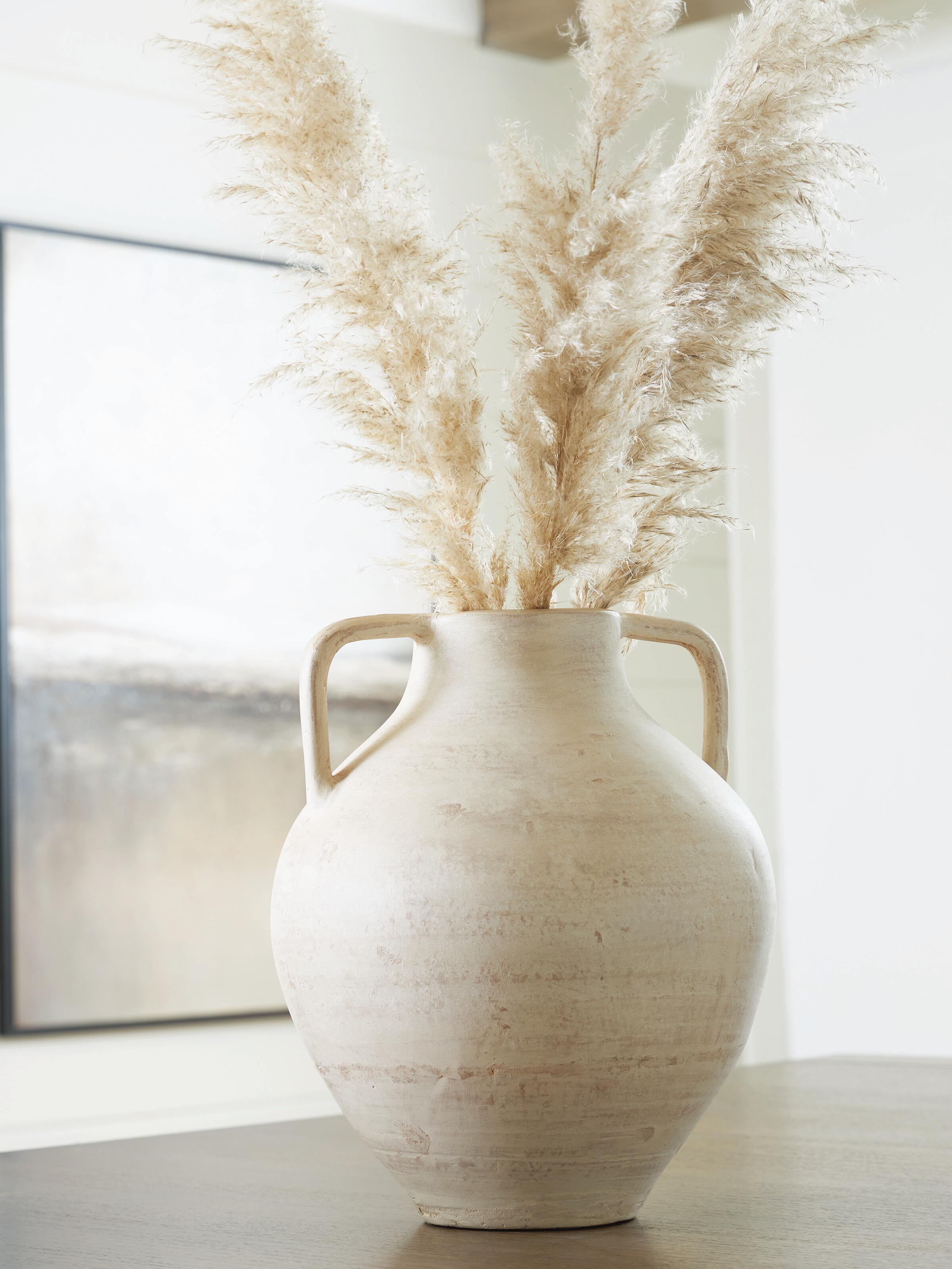 J&M Furniture - Ashley Furniture - Justy Vase - Vase - A2000882