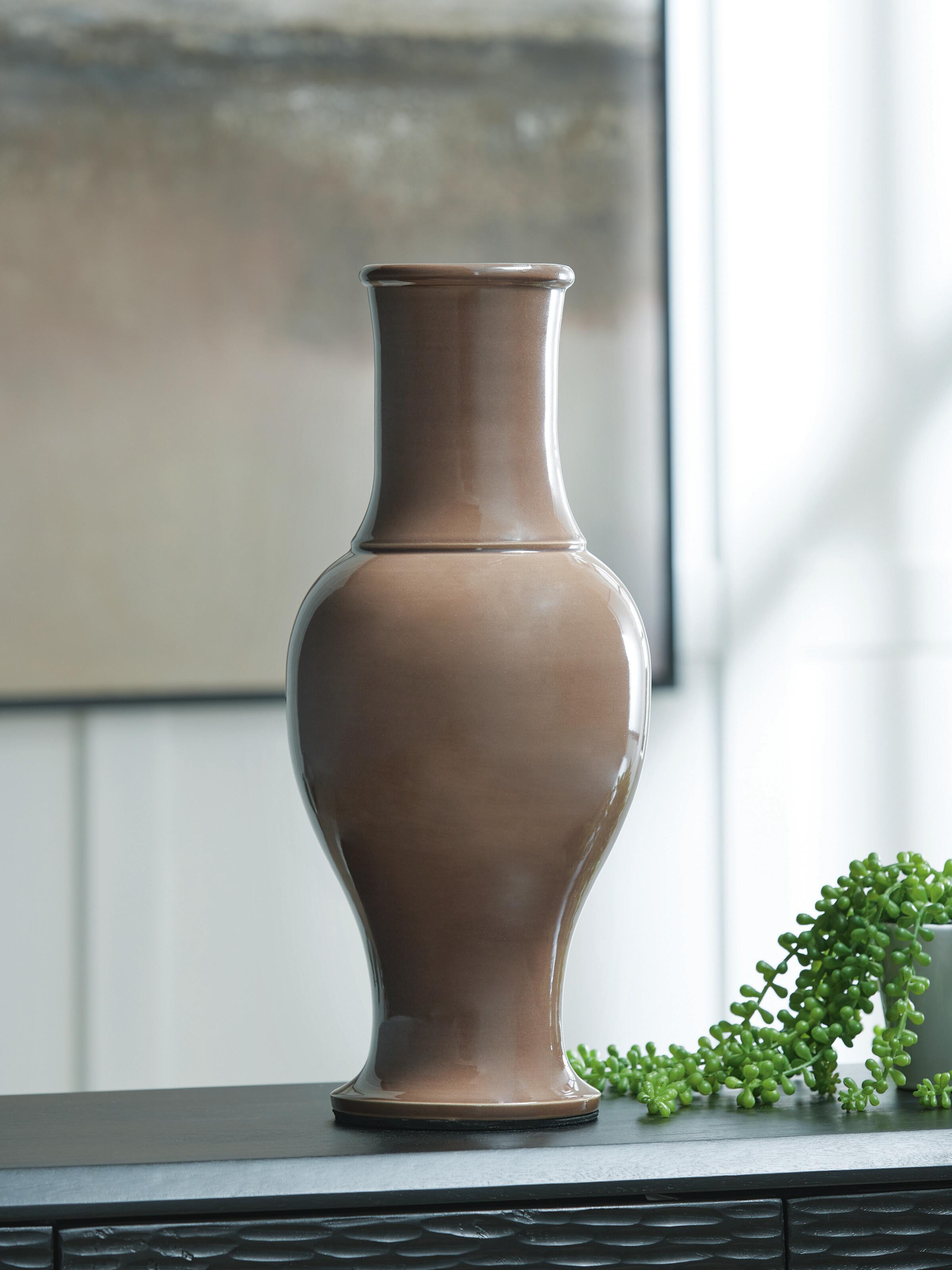 J&M Furniture - Ashley Furniture - Tillmer Vase - Vase - A2000908