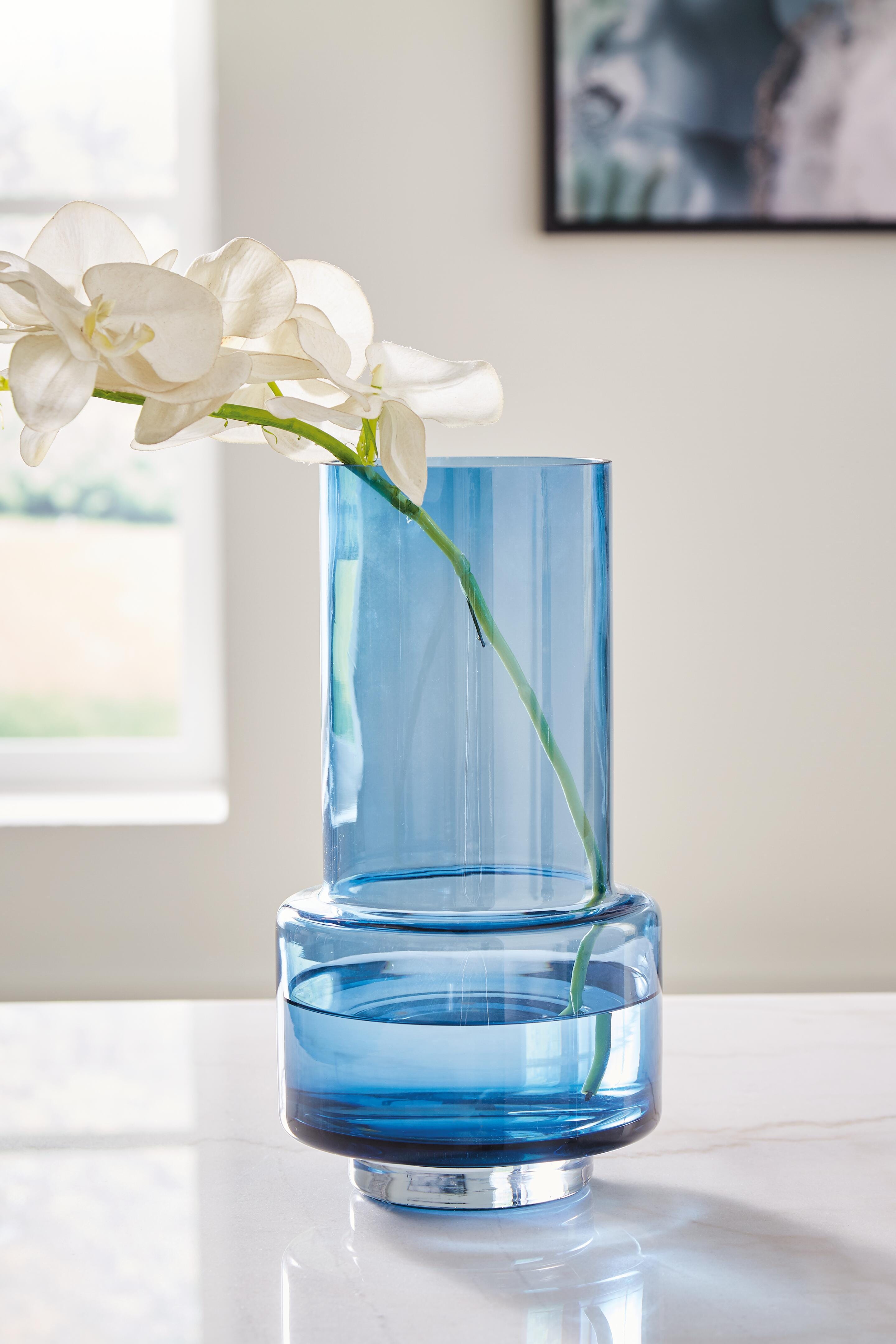J&M Furniture - Ashley Furniture - Bealen Indoor/Outdoor Vase - I/O Vase - A2900013
