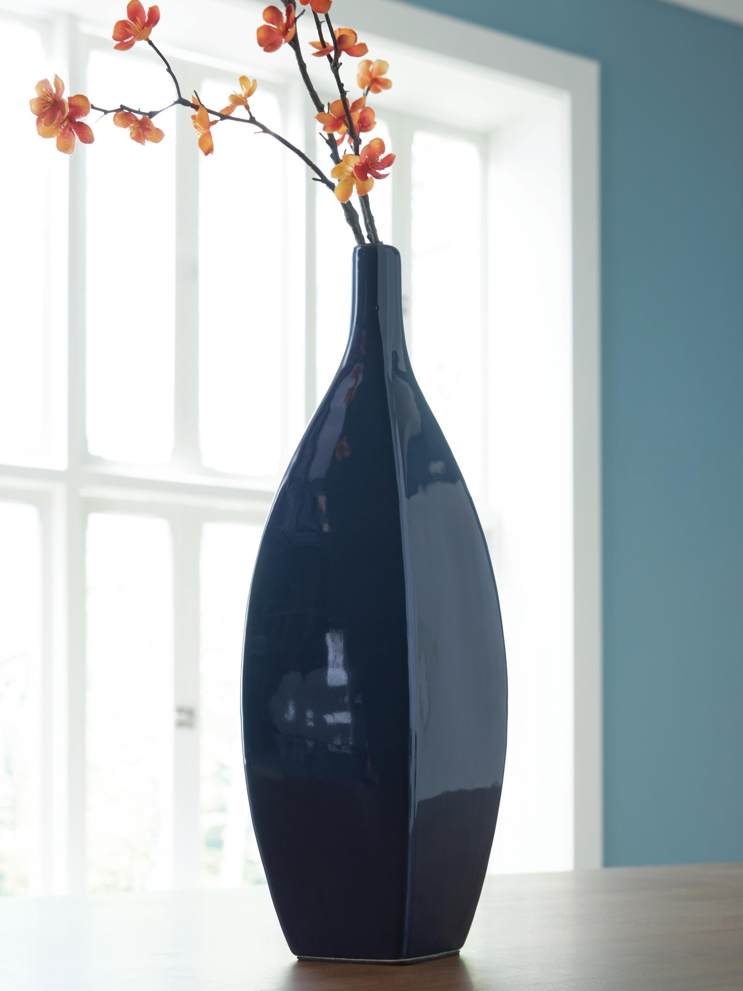 J&M Furniture - Ashley Furniture - Abtinson Indoor/Outdoor Vase - I/O Vase - A2900033