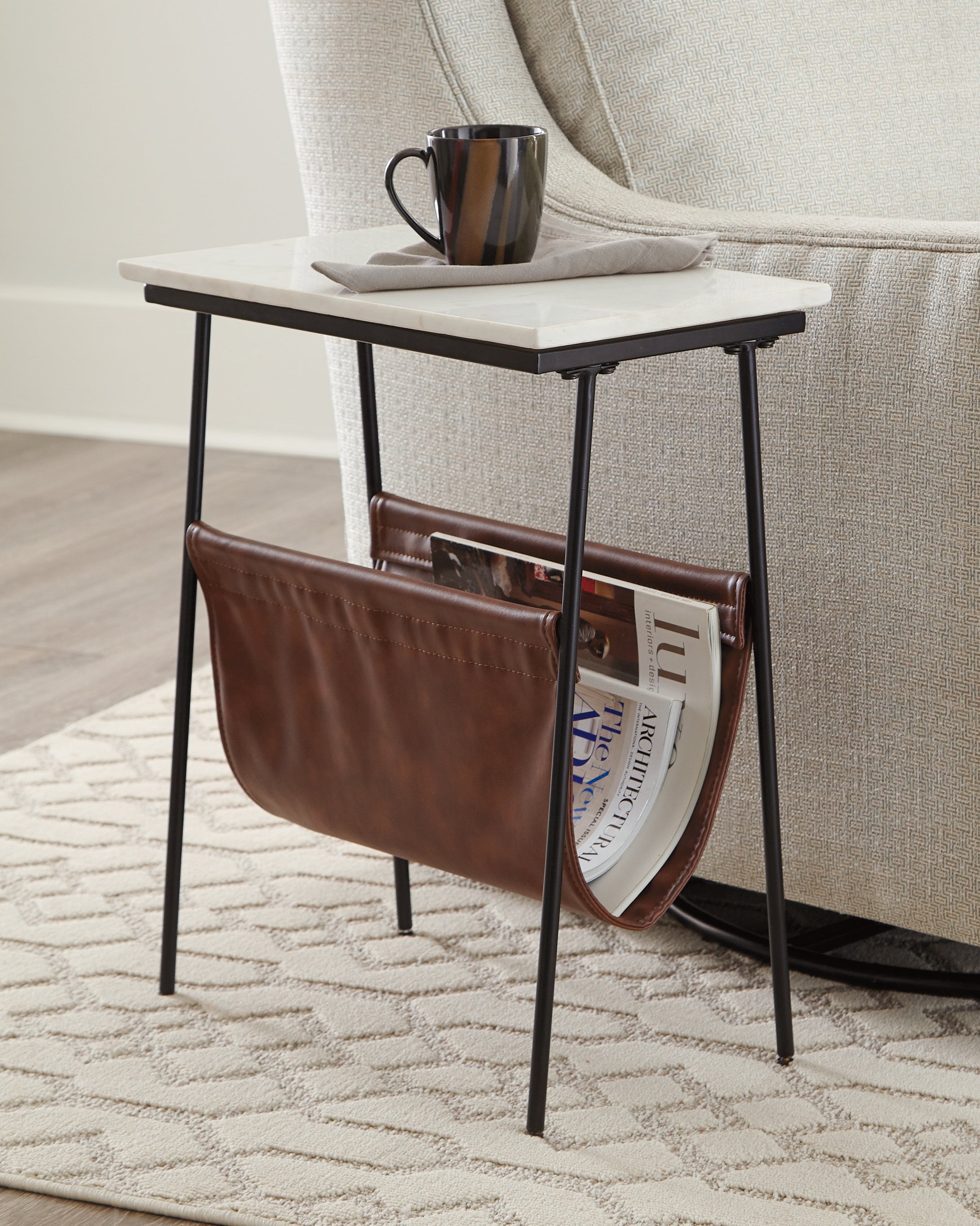 J&M Furniture - Ashley Furniture - Etanbury Accent Table - Accent Table - A4000254