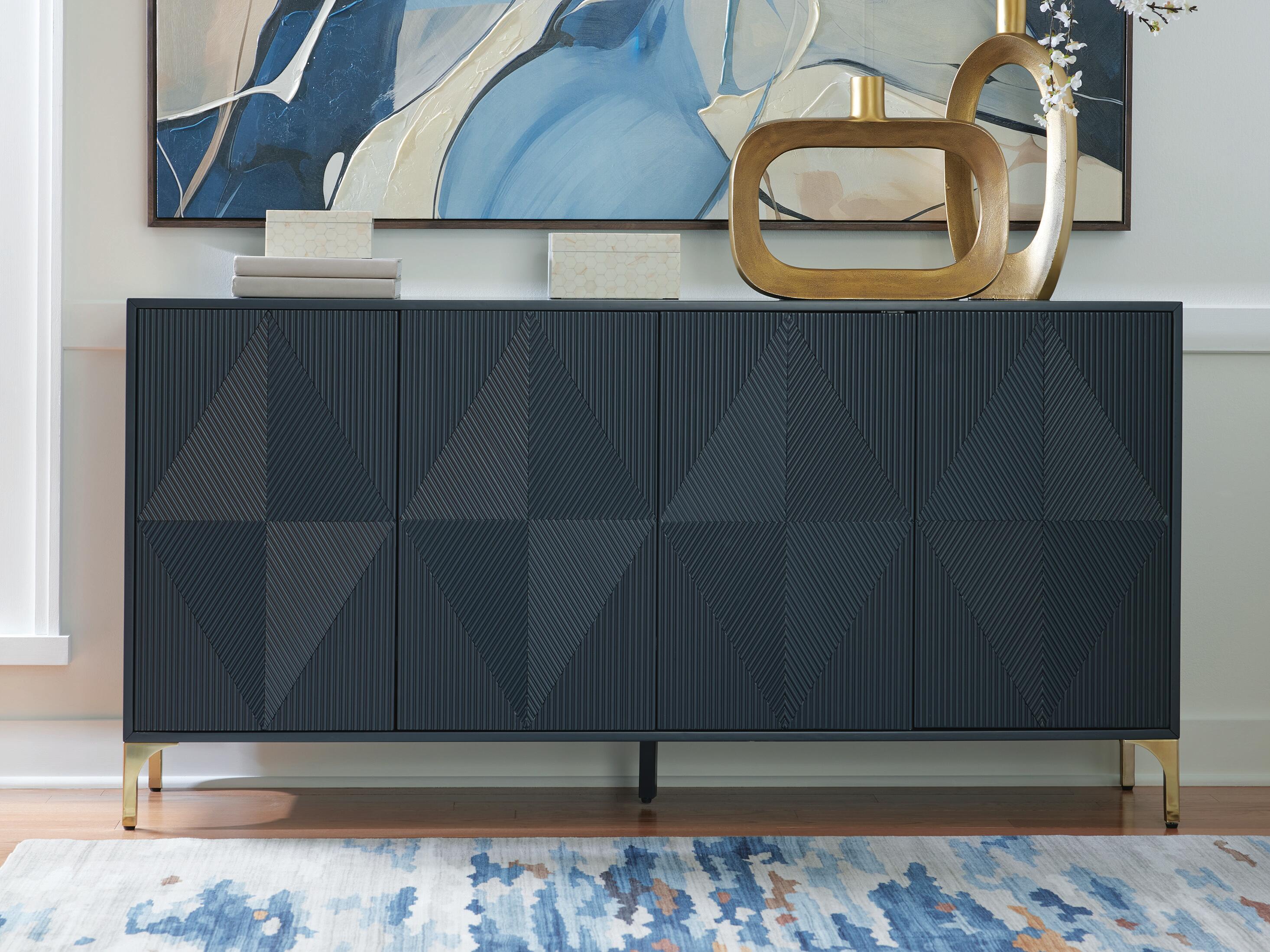 J&M Furniture - Ashley Furniture - Loirwick Accent Cabinet - Accent Cabinet - A4000677
