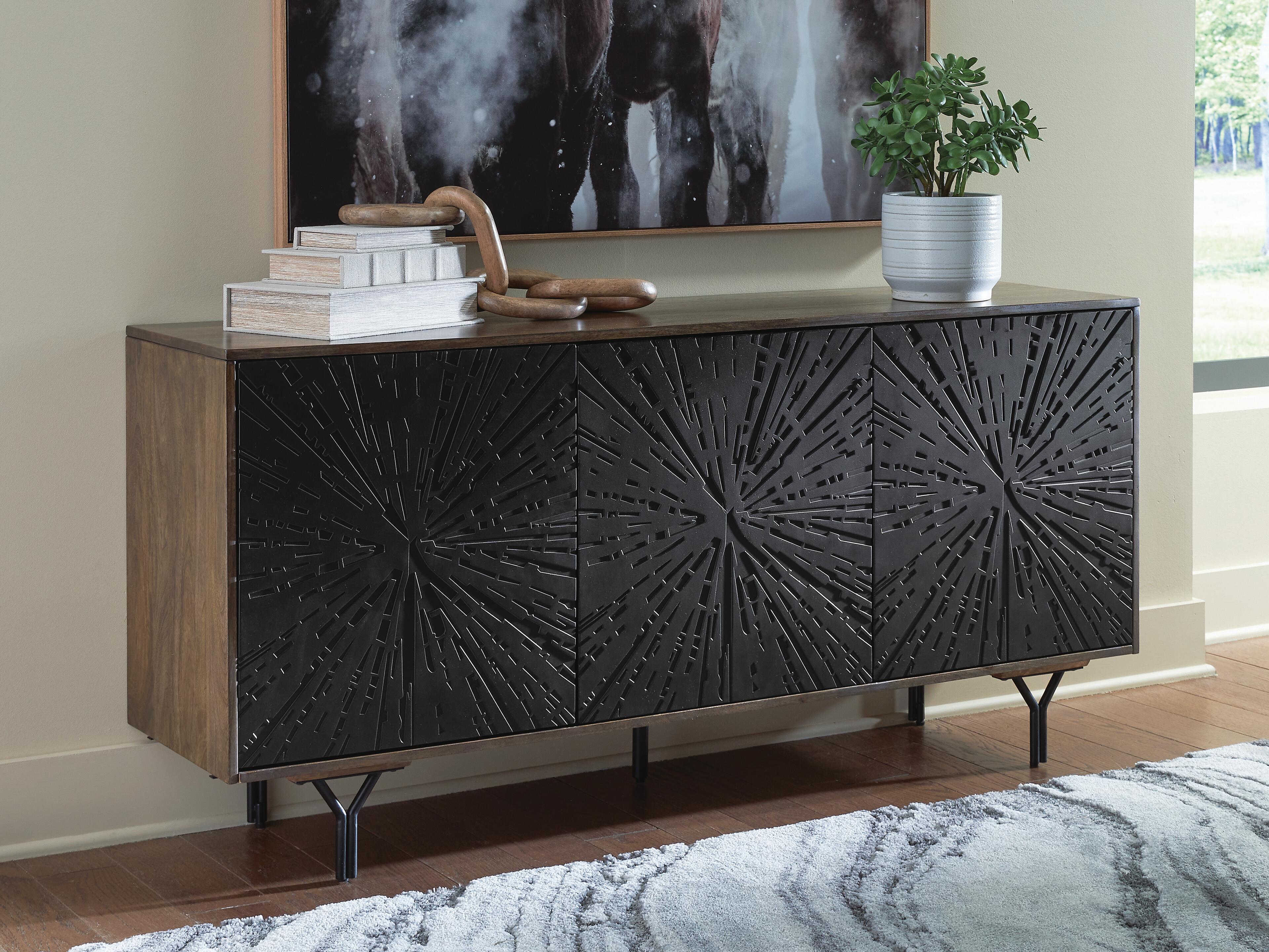 J&M Furniture - Ashley Furniture - Lavinmont Accent Cabinet - Accent Cabinet - A4000710