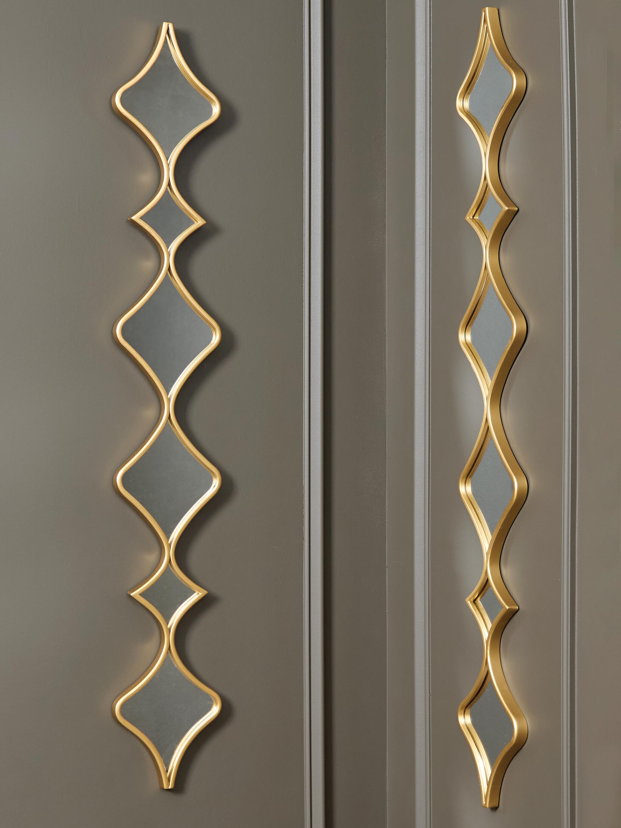 J&M Furniture - Ashley Furniture - Harriswood Accent Mirror Set (Set of 2) - Accent Mirror Set (Set of 2) - A8010354