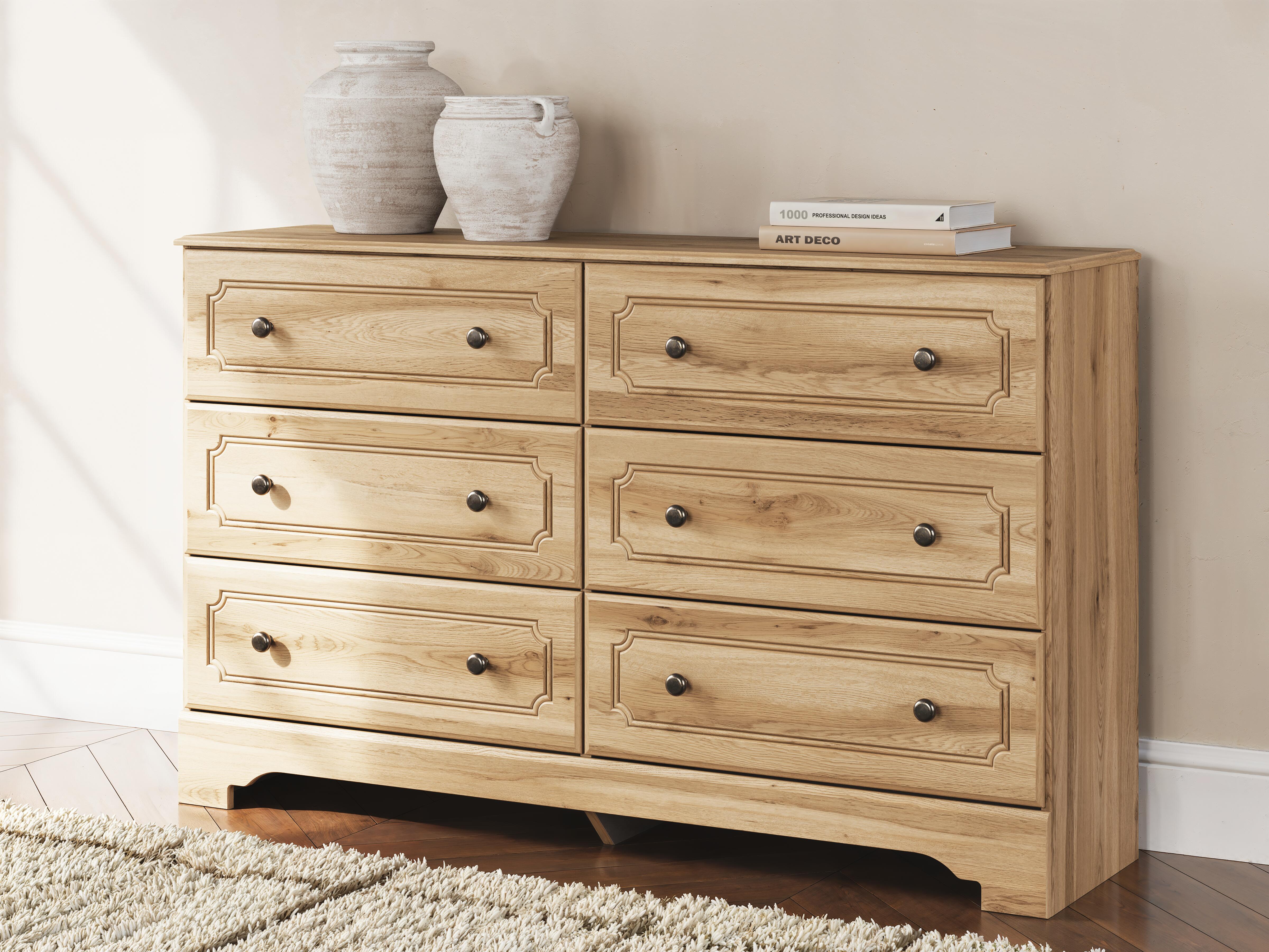 J&M Furniture - Ashley Furniture - Aleaport Dresser - Six Drawer Dresser - PCB1075-31