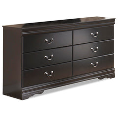 Huey Vineyard Queen Sleigh Bed, Dresser and Chest
