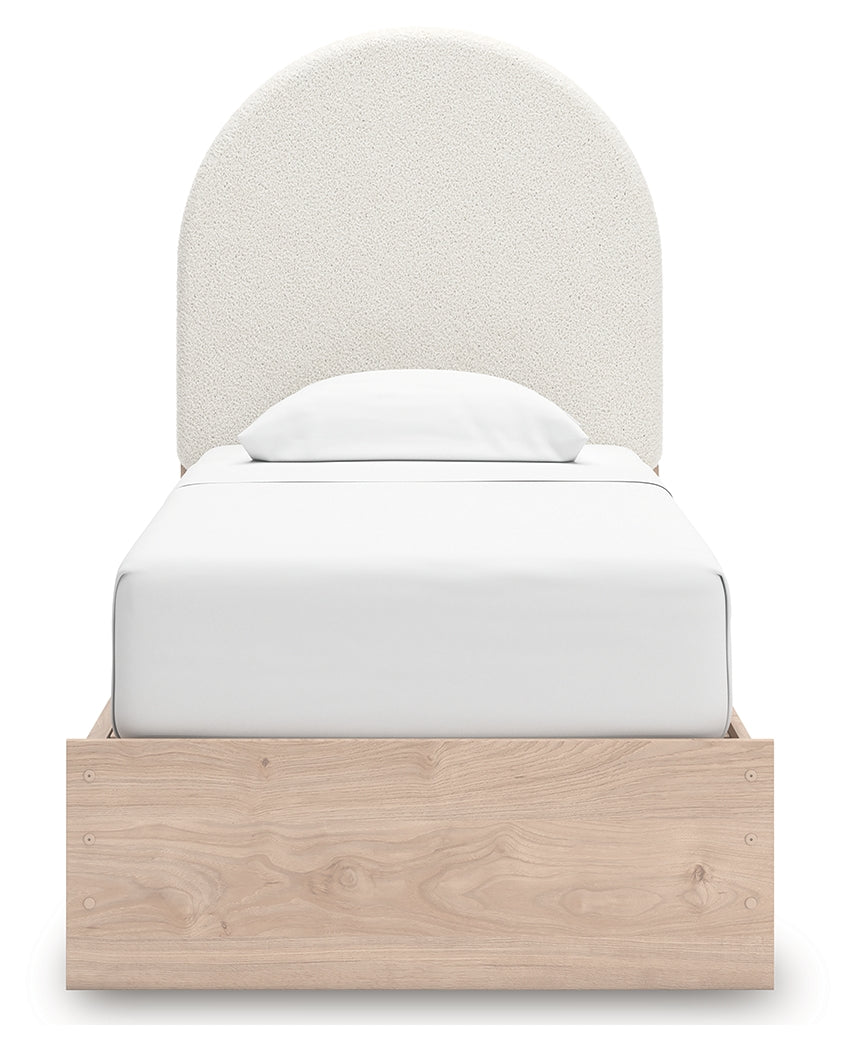 Arloster Bedroom