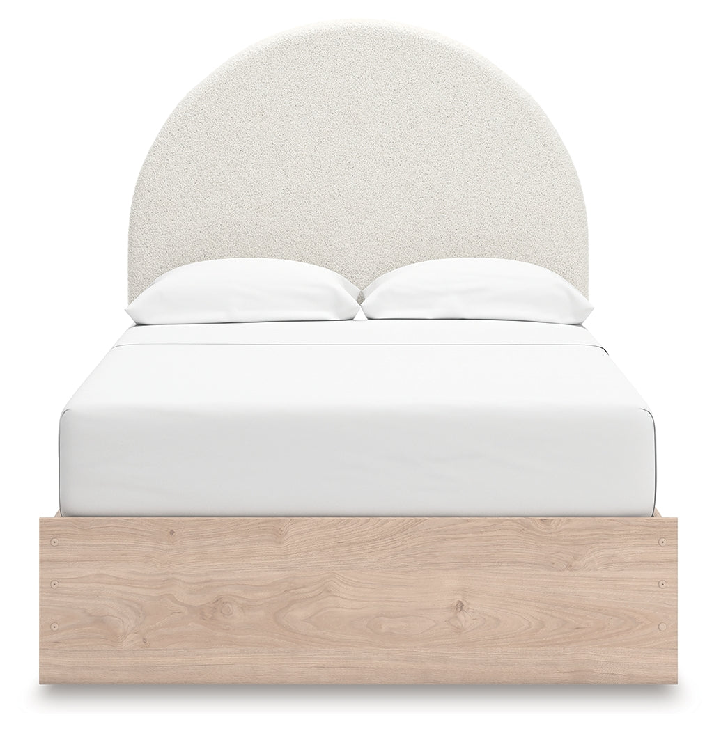 Arloster Bedroom