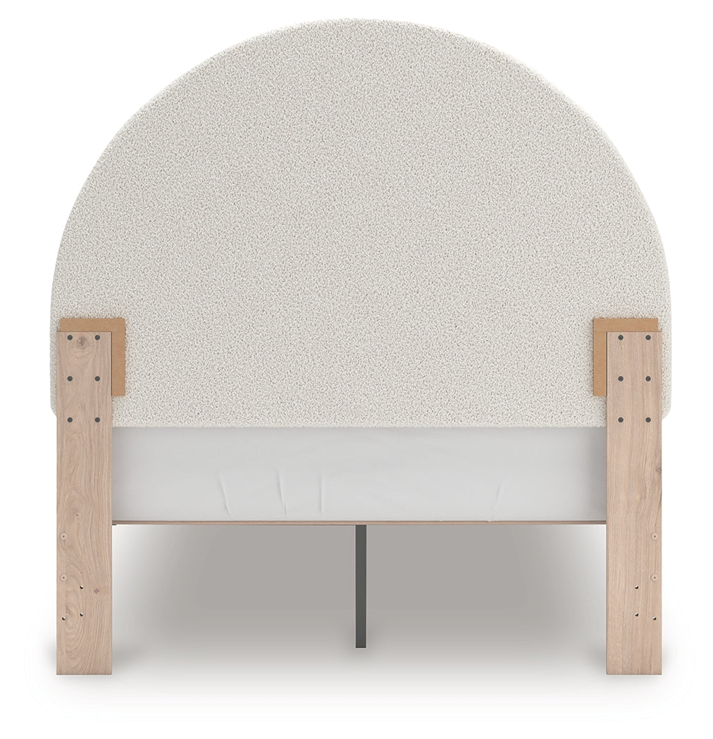 Arloster Bedroom