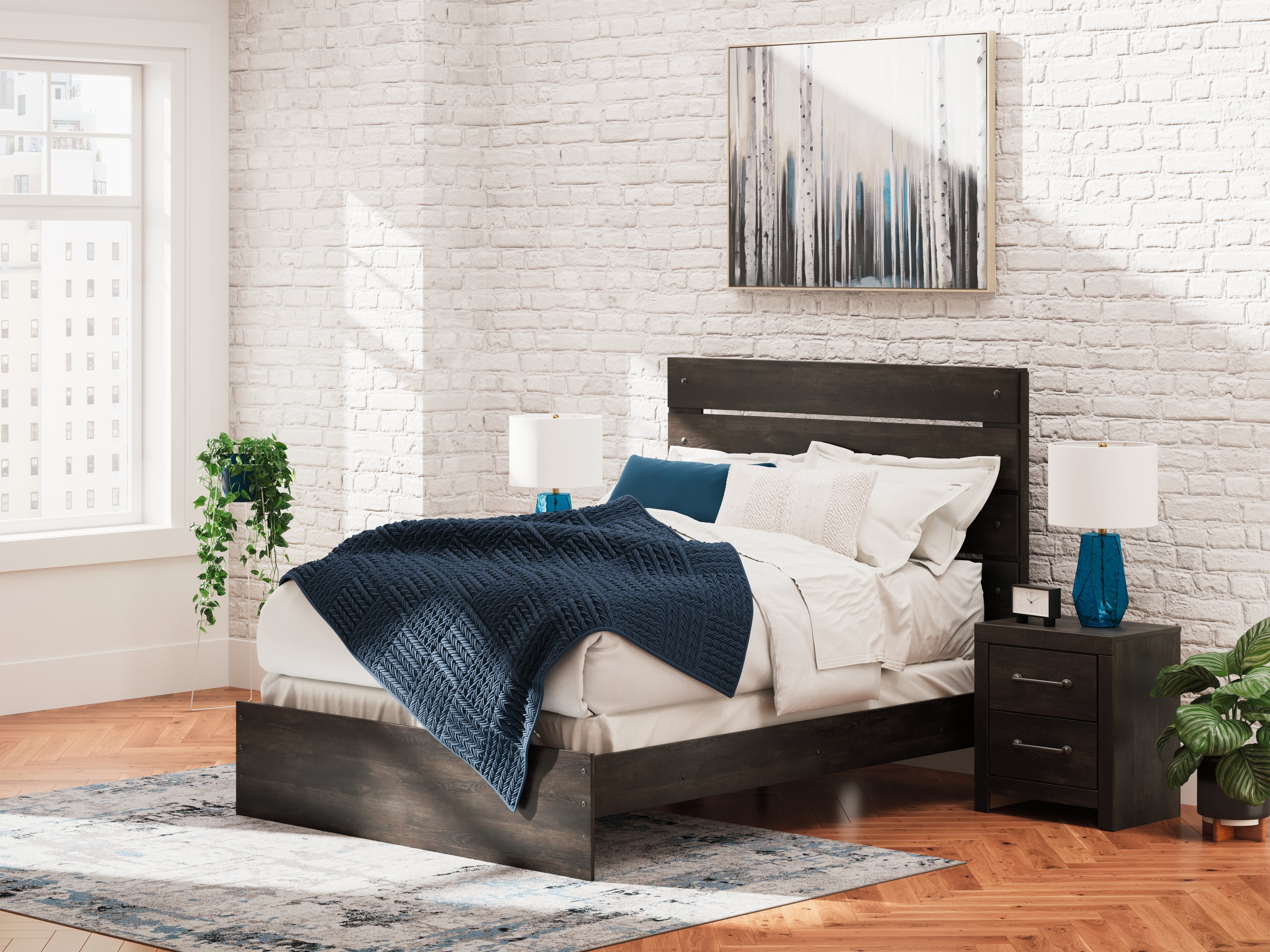 J&M Furniture - Ashley Furniture - Hollivern Queen Panel Bed - Queen Panel Bed - PCB2108B2