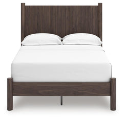 Pamytta Full Panel Platform Bed, Dresser and Mirror
