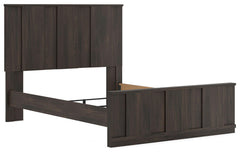 Shaehartin Queen Panel Bed