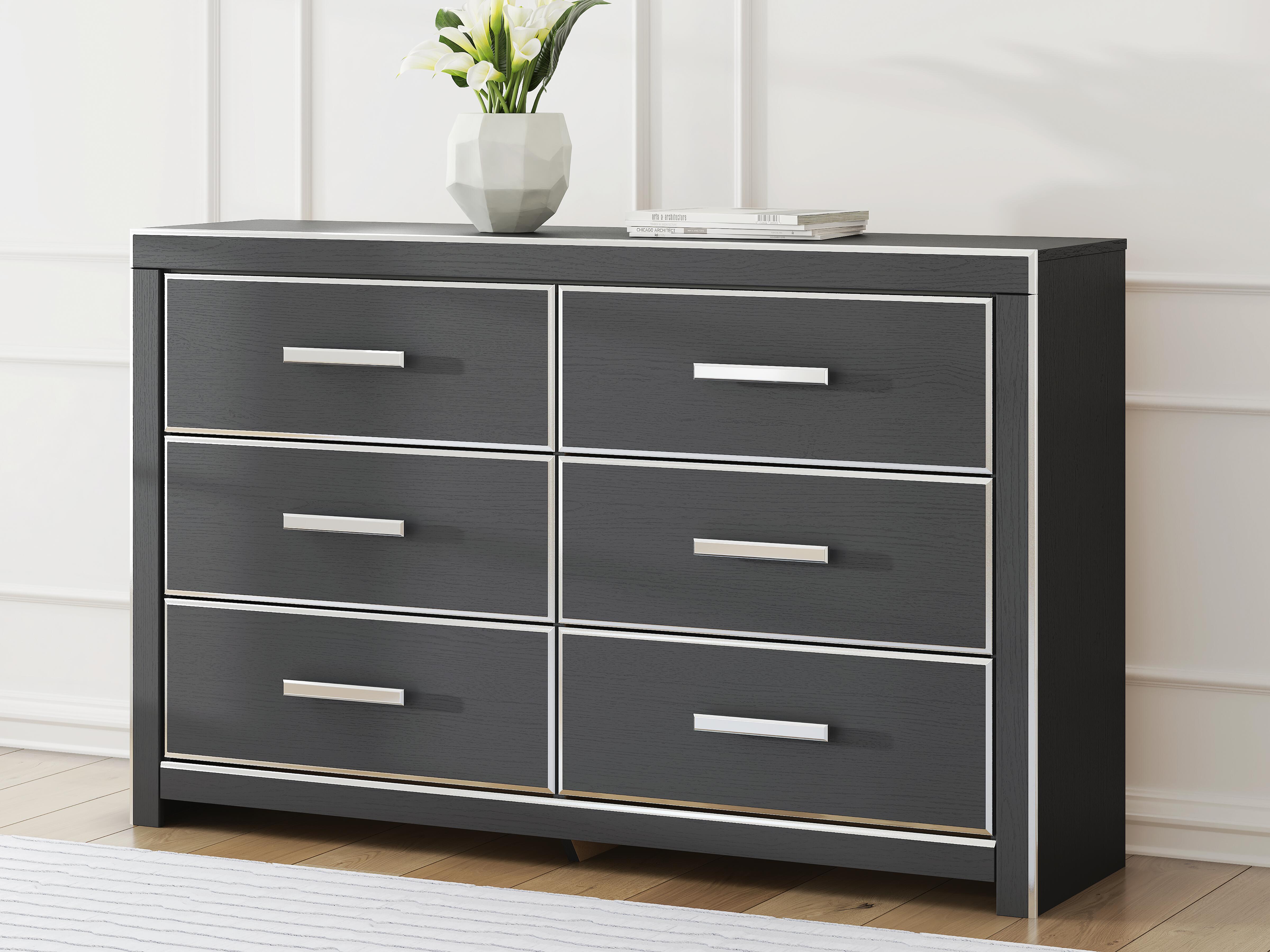 J&M Furniture - Ashley Furniture - Zuraleus Dresser - Six Drawer Dresser - PCB3380-31
