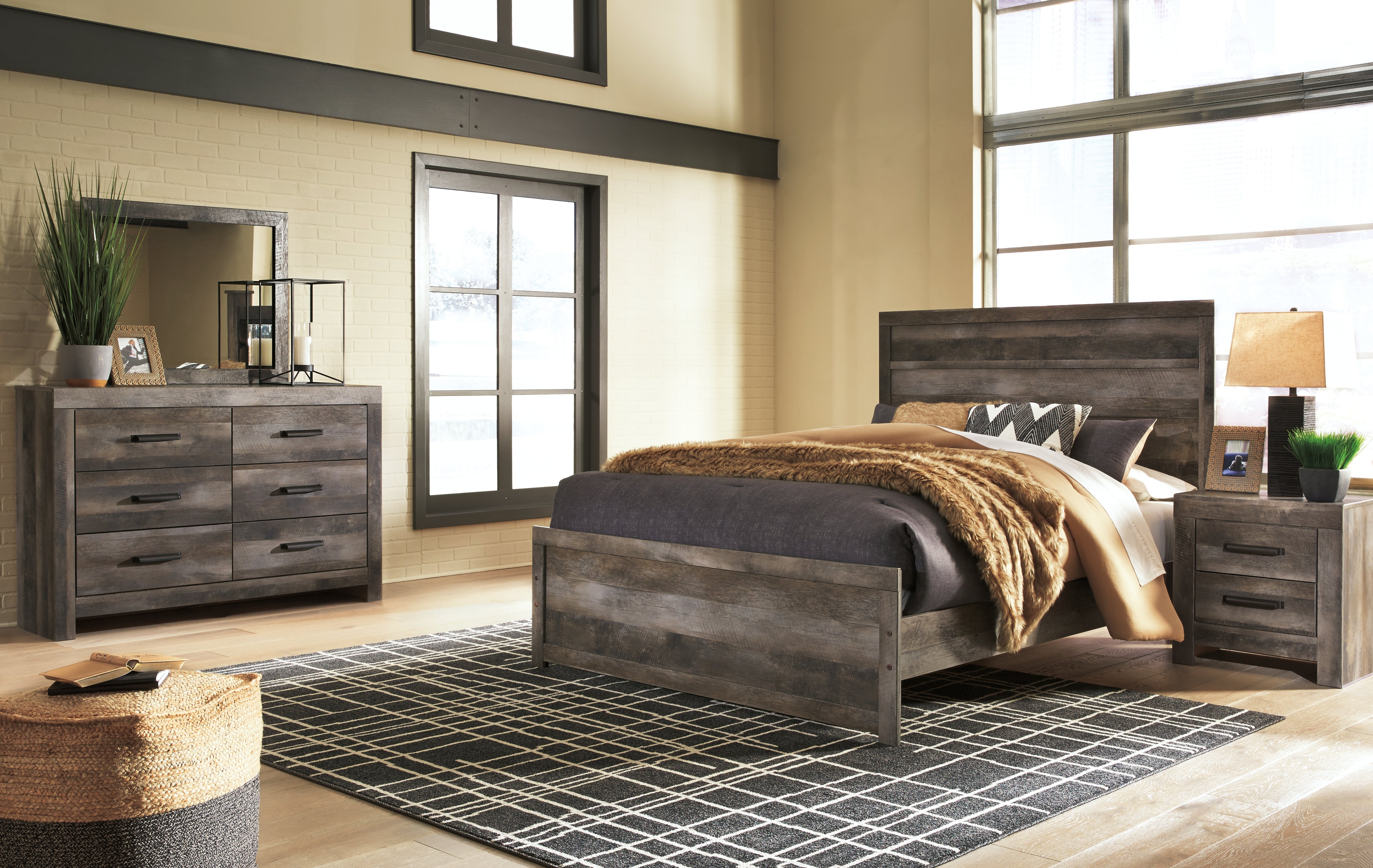 J&M Furniture - Ashley Furniture - Wynnlow Queen Panel Bed, Dresser, Mirror, and Nightstand - Queen Panel Bed, Dresser, Mirror, and Nightstand - B440B25