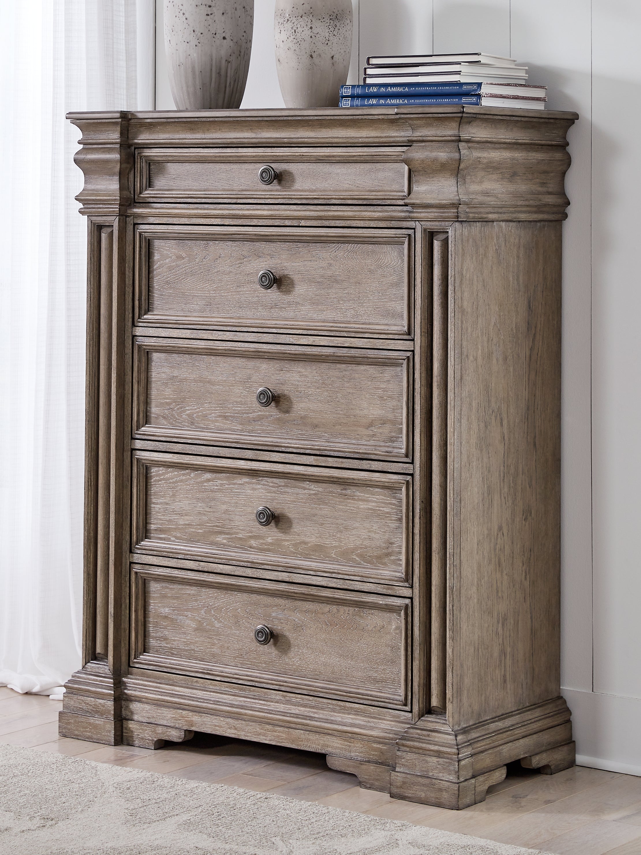 J&M Furniture - Ashley Furniture - Blairhurst Chest of Drawers - Five Drawer Chest - B916-46