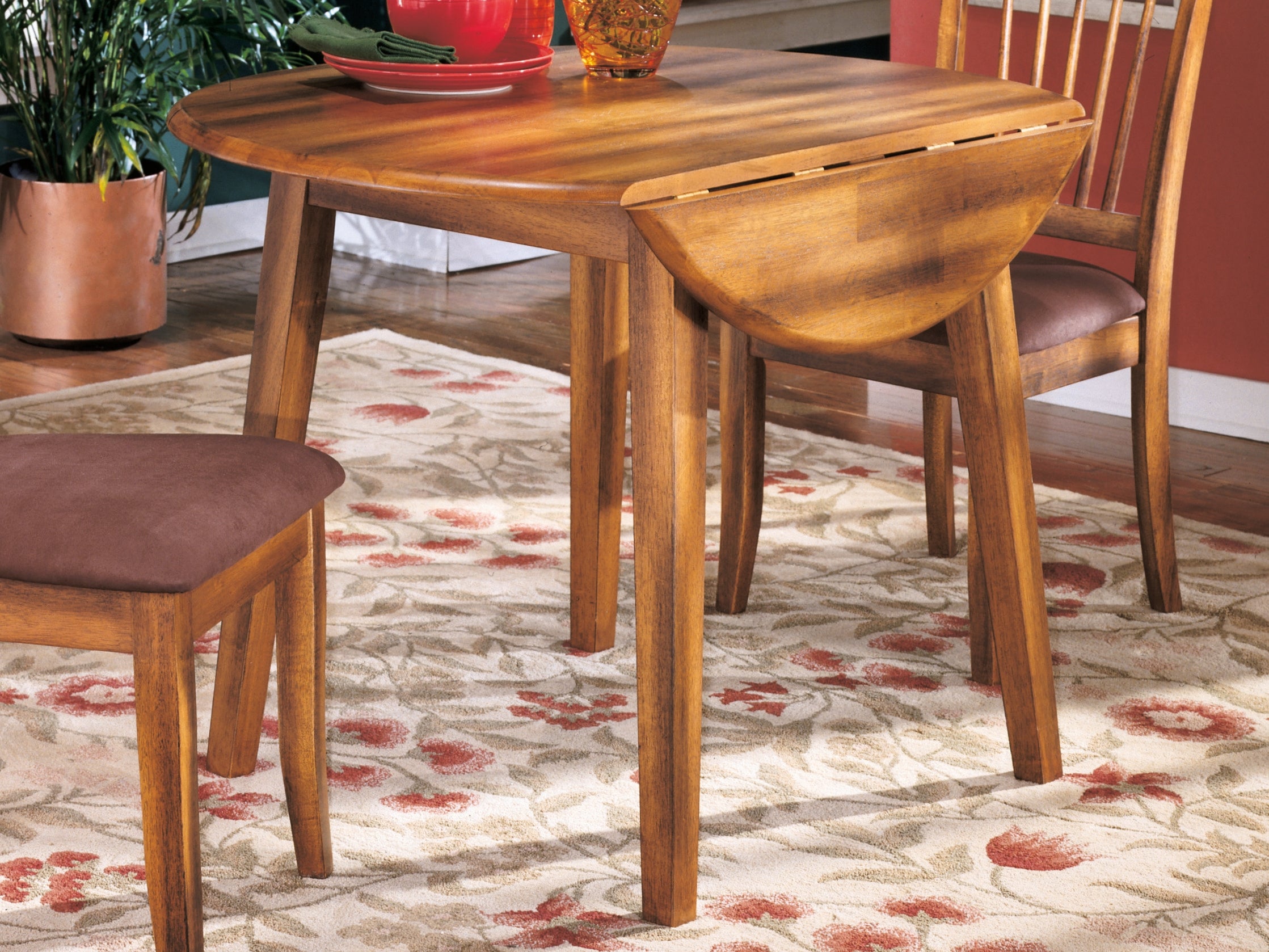 J&M Furniture - Ashley Furniture - Berringer Dining Drop Leaf Table - Round DRM Drop Leaf Table - D199-15