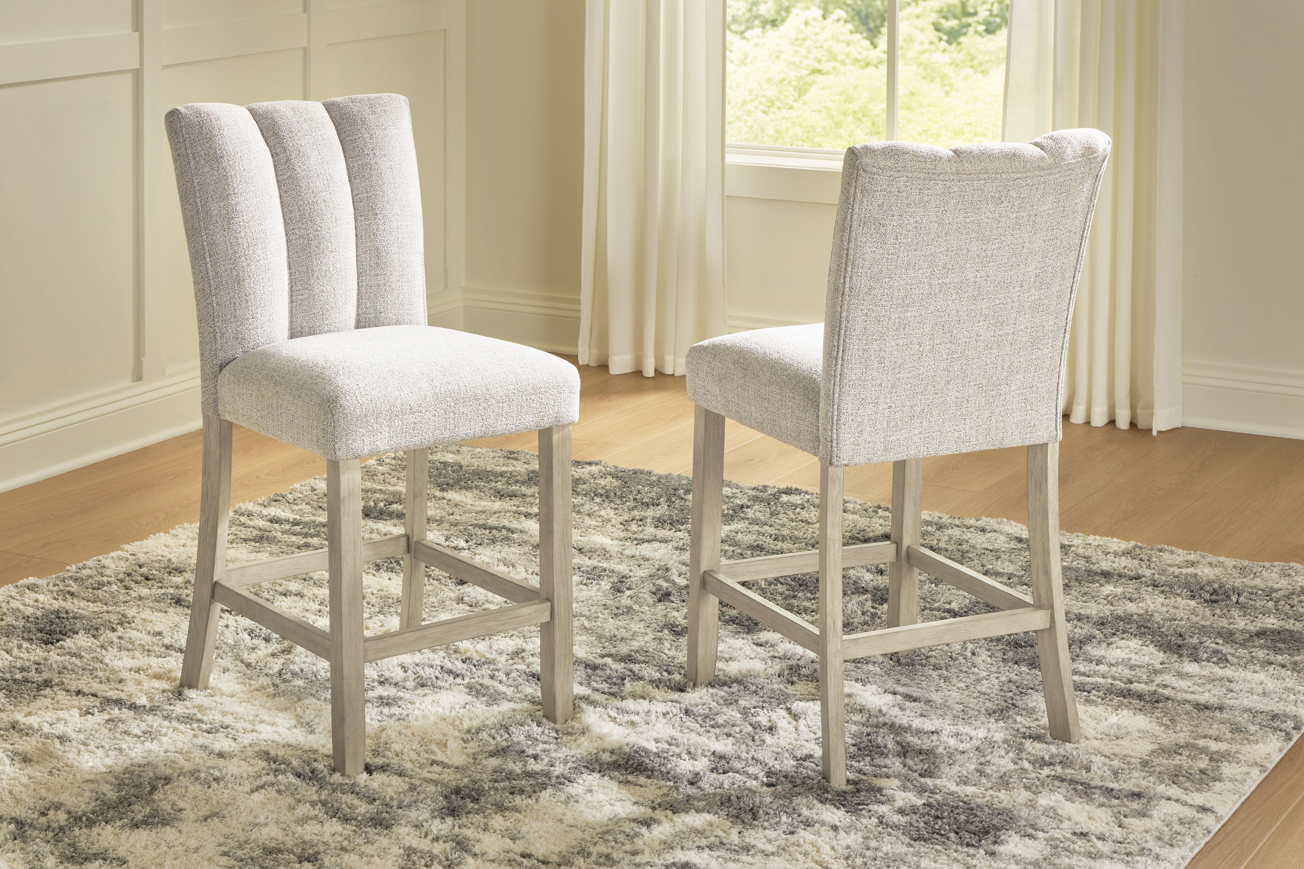 J&M Furniture - Ashley Furniture - Larawyn Counter Height Barstool (Set of 2) - Counter Height Barstool (Set of 2) - PCD575-124X2