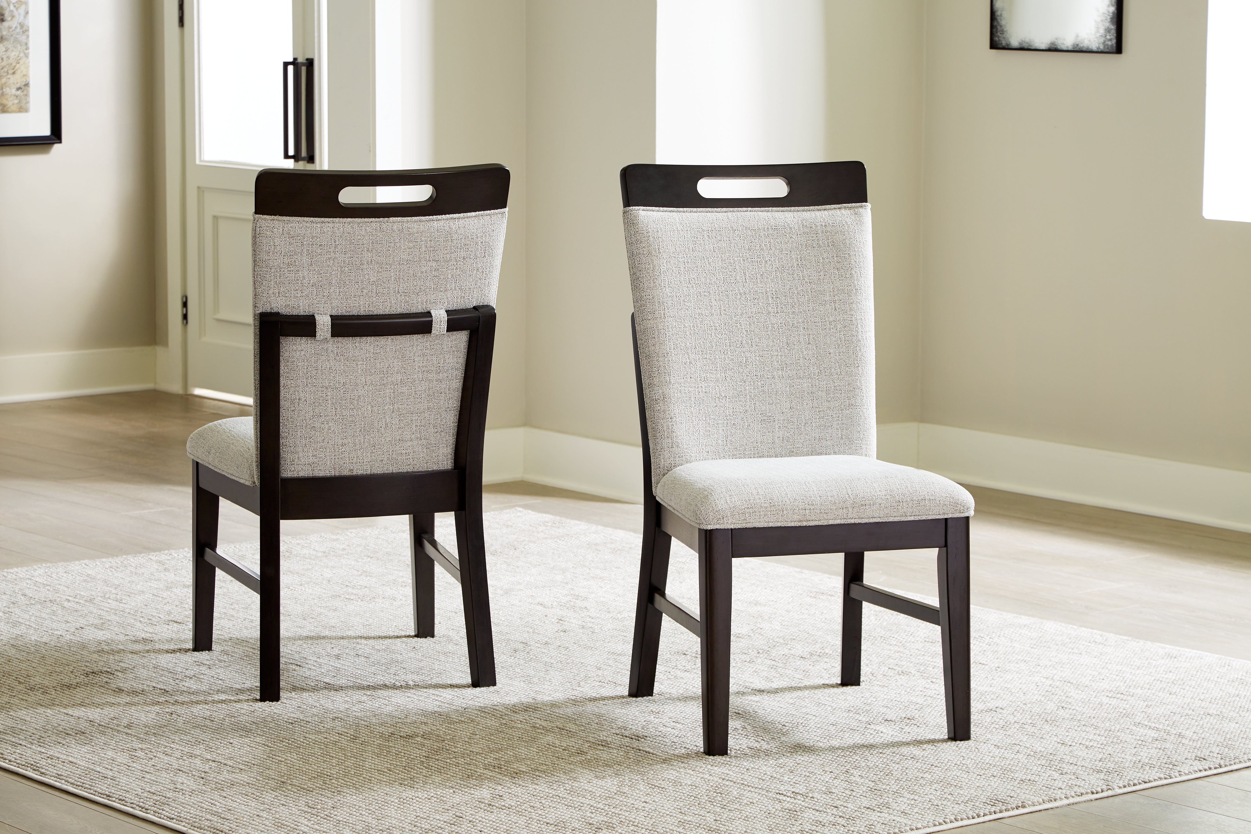 J&M Furniture - Ashley Furniture - Neymorton Dining Chair (Set of 2) - Dining Chair (Set of 2) - D618-01X2