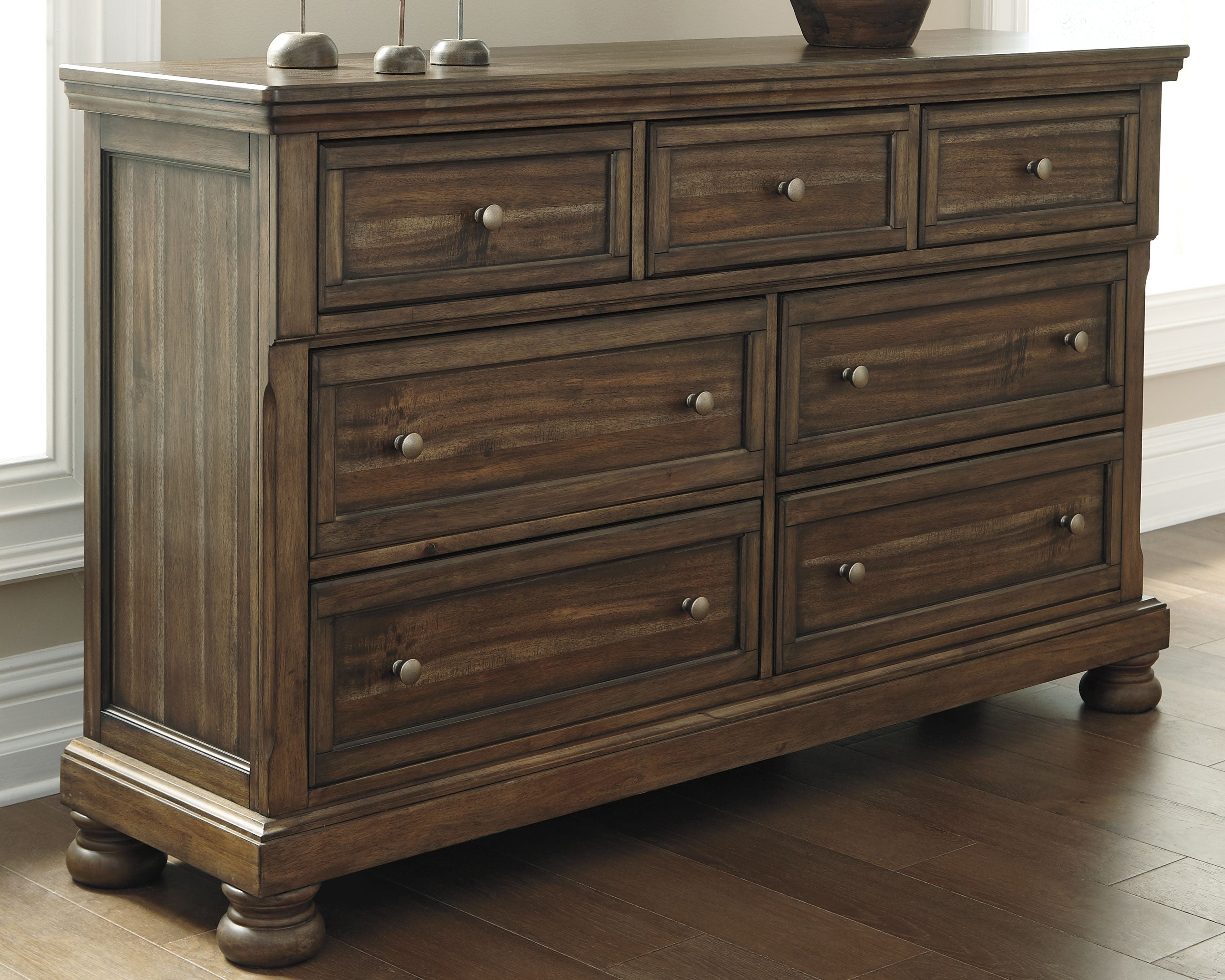 Flynnter Bedroom Ashley Furniture