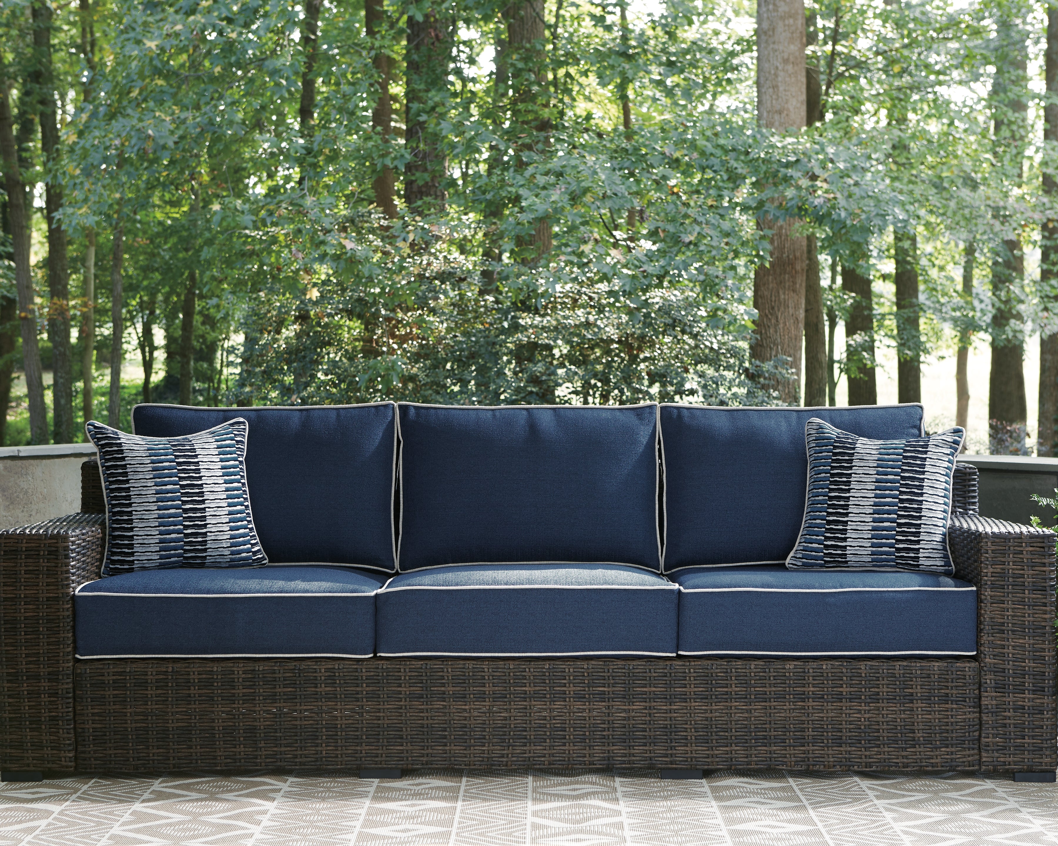 Grasson Lane Outdoor Ashley Furniture