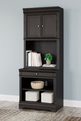 J&M Furniture - Ashley Furniture - Beckincreek Bookcase - Bookcase - H778H7