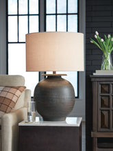 J&M Furniture - Ashley Furniture - Carlenbury Table Lamp - Metal Table Lamp (1/CN) - L207574