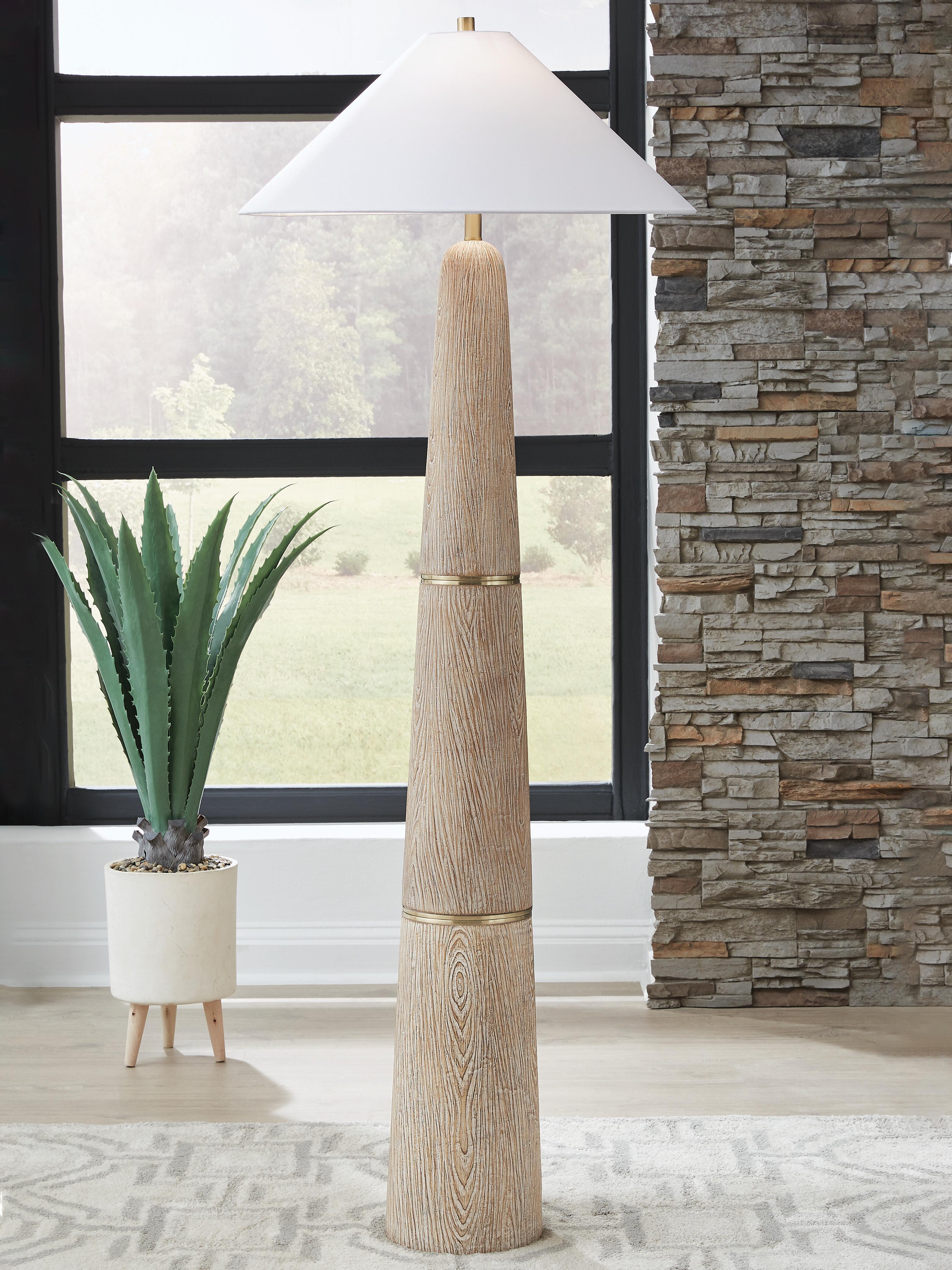 J&M Furniture - Ashley Furniture - Gasparleigh Floor Lamp - Poly Floor Lamp (1/CN) - L235811