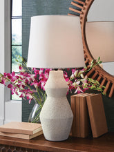 J&M Furniture - Ashley Furniture - Dawthorne Table Lamp - Paper Table Lamp (1/CN) - L236034