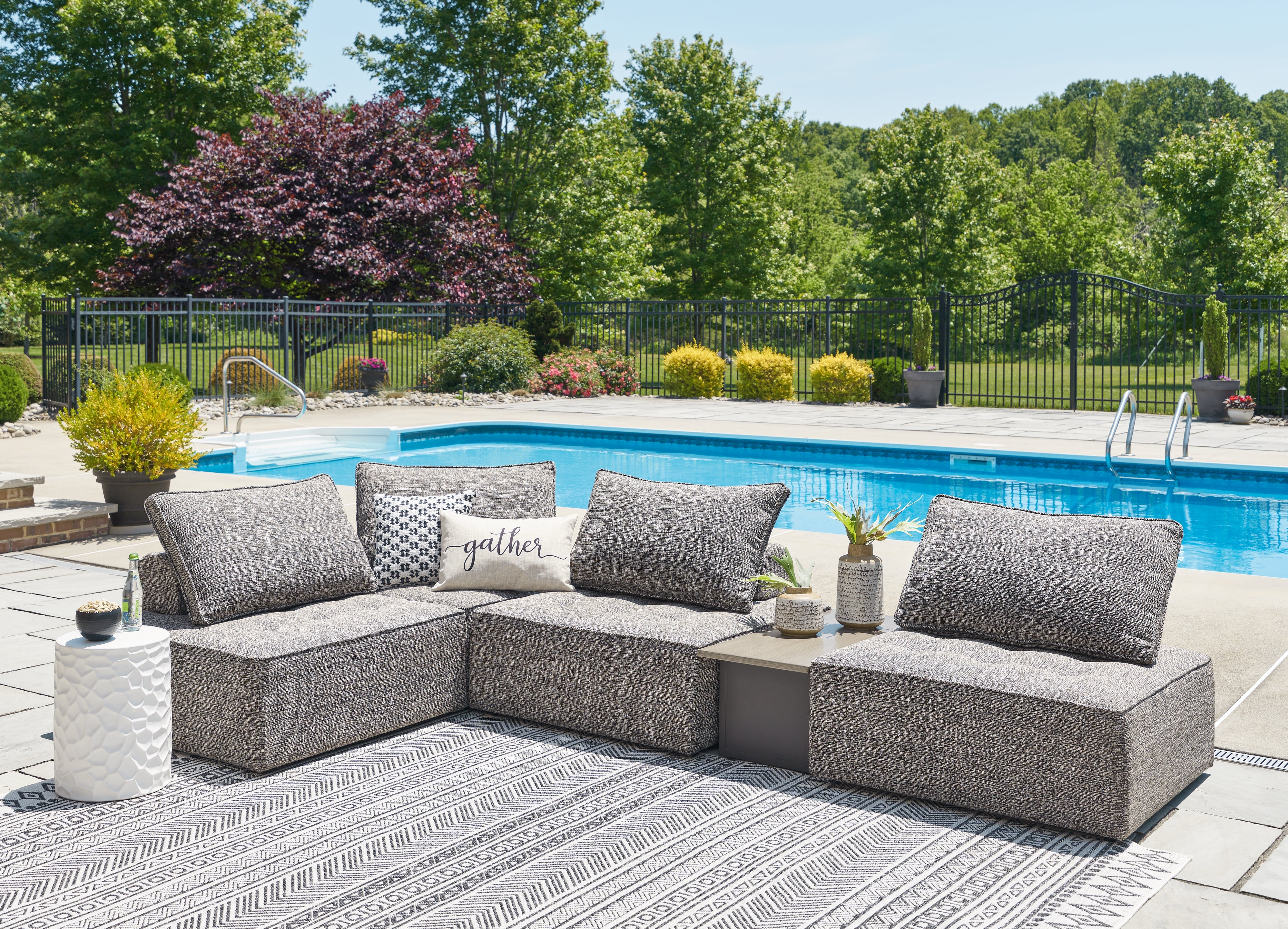 J&M Furniture - Ashley Furniture - Bree Zee 5-Piece Outdoor Sectional - 5-Piece Outdoor Sectional - P160P5