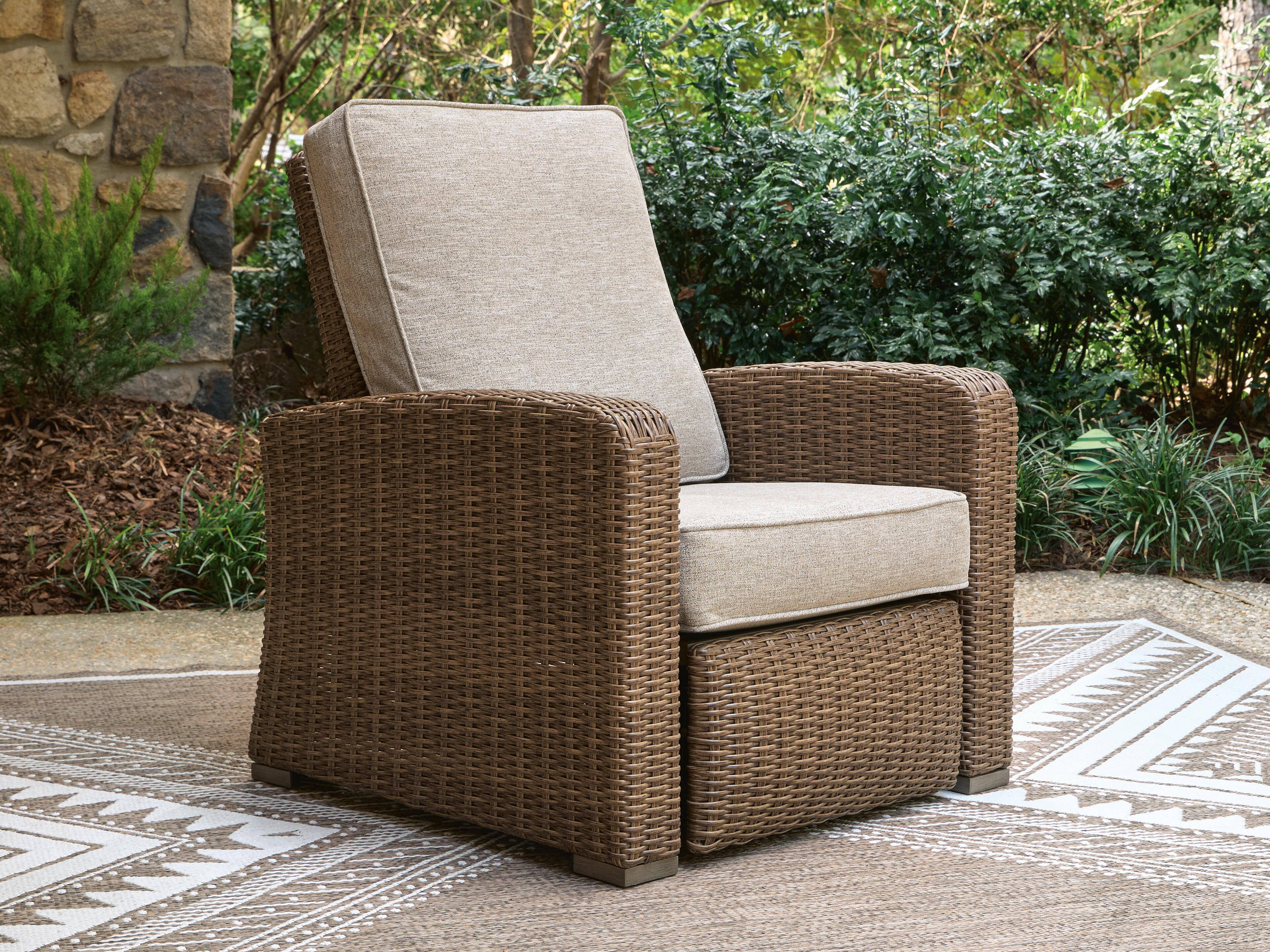 J&M Furniture - Ashley Furniture - Laguna Heights Outdoor Recliner - Recliner - PCP790-825