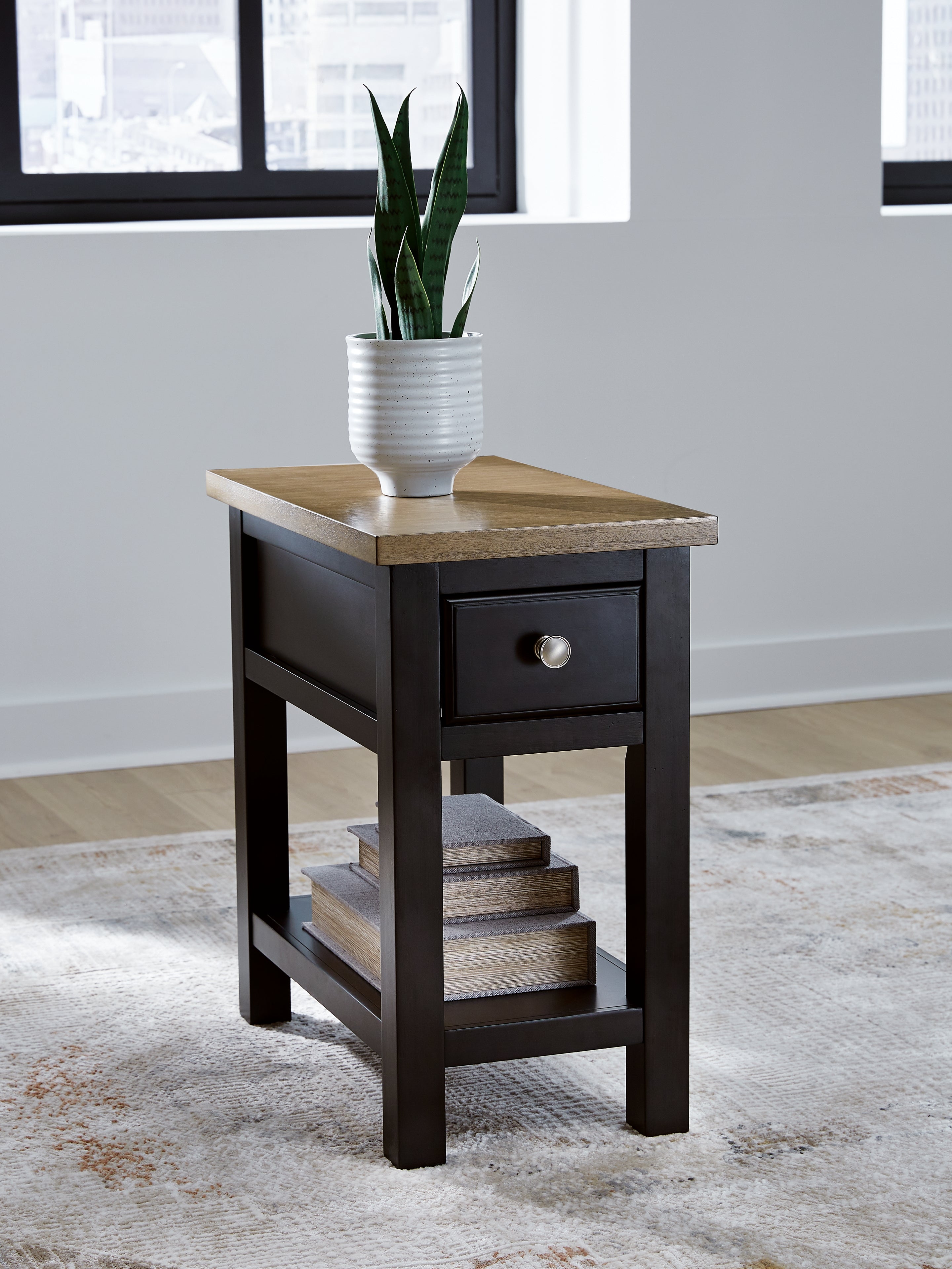J&M Furniture - Ashley Furniture - Drazmine Chairside End Table - Chair Side End Table - T734-17