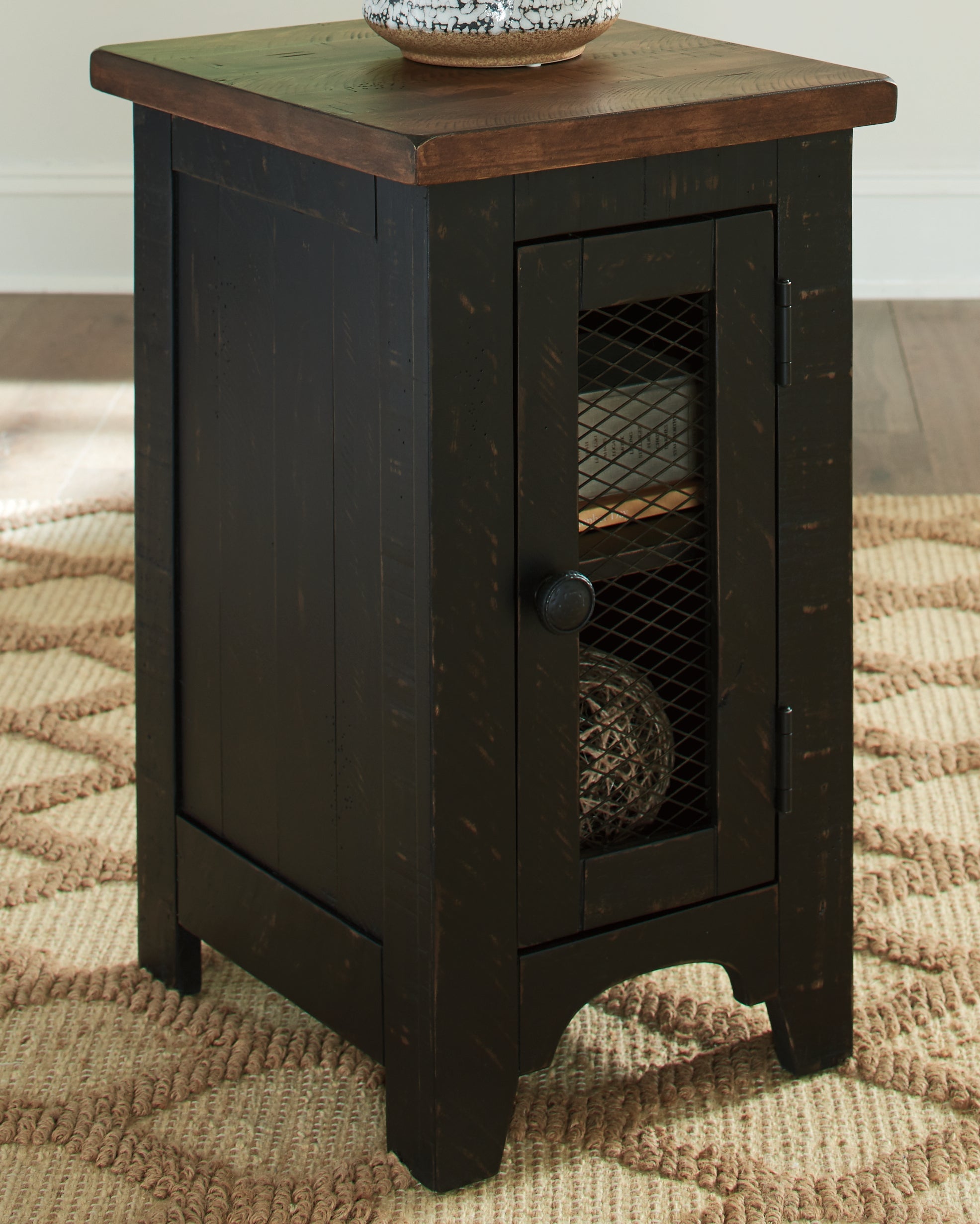 Valebeck Chairside End Table Ashley Furniture