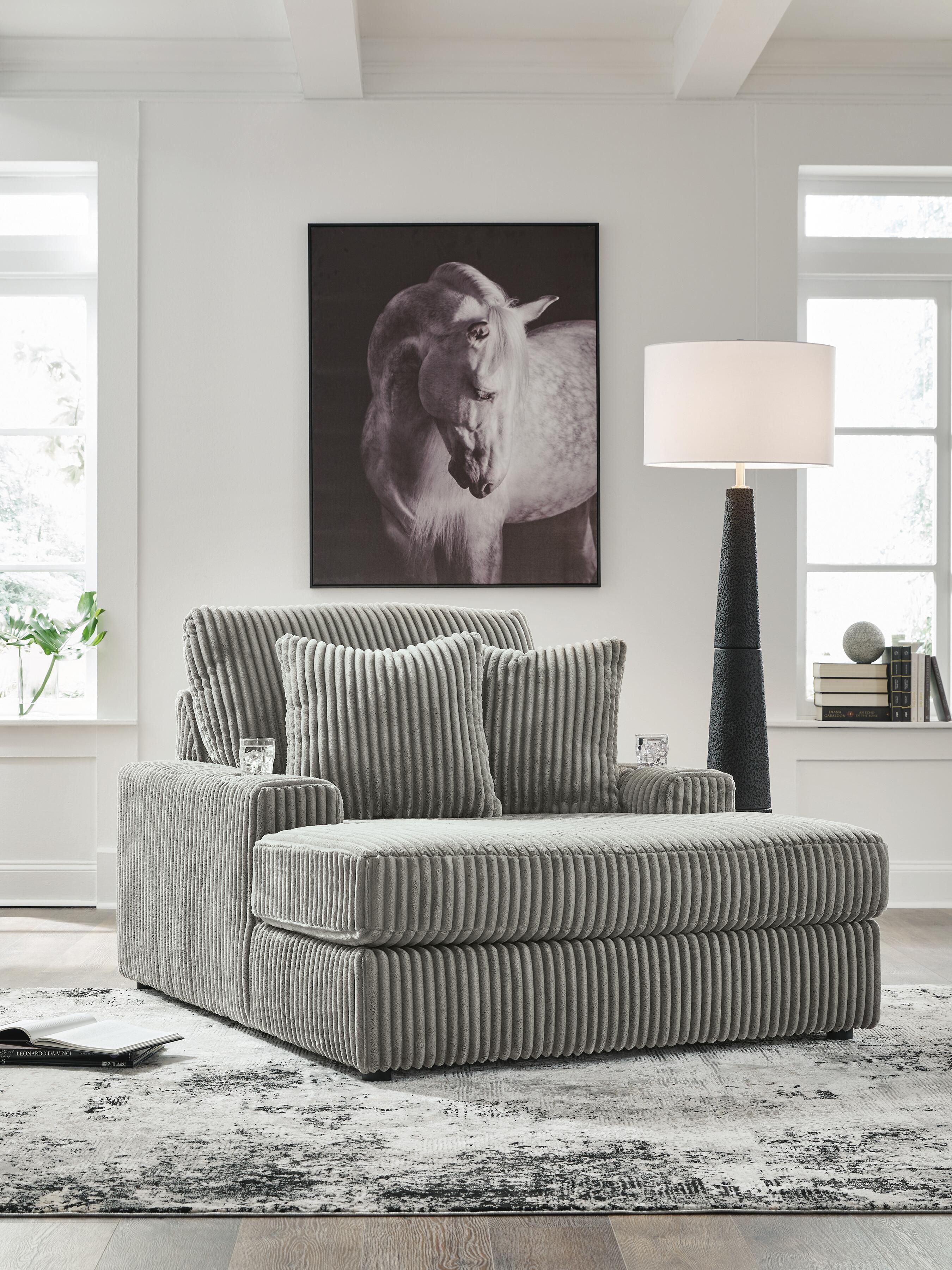 J&M Furniture - Ashley Furniture - Lindyn Chaise - Chaise - 2110515
