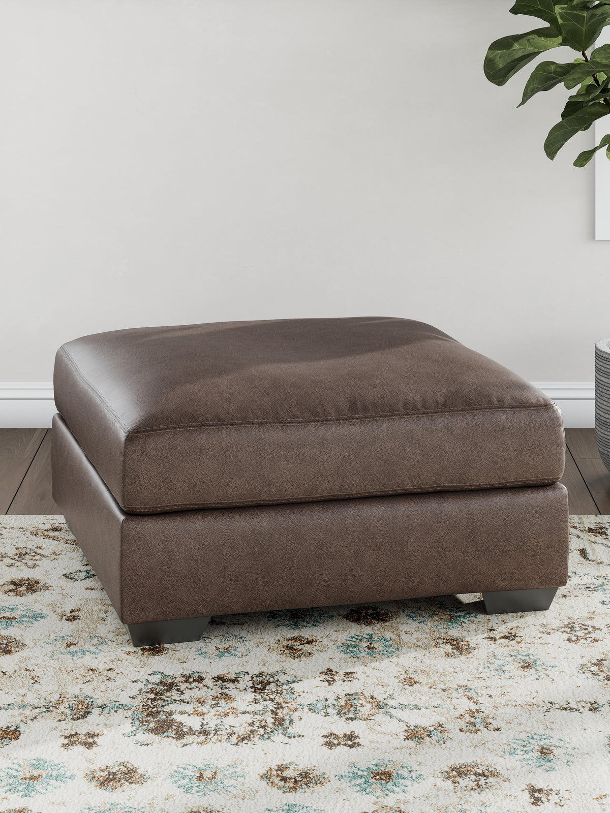 J&M Furniture - Ashley Furniture - WillowBend Oversized Accent Ottoman - Oversized Accent Ottoman / Caramel - PC2770408