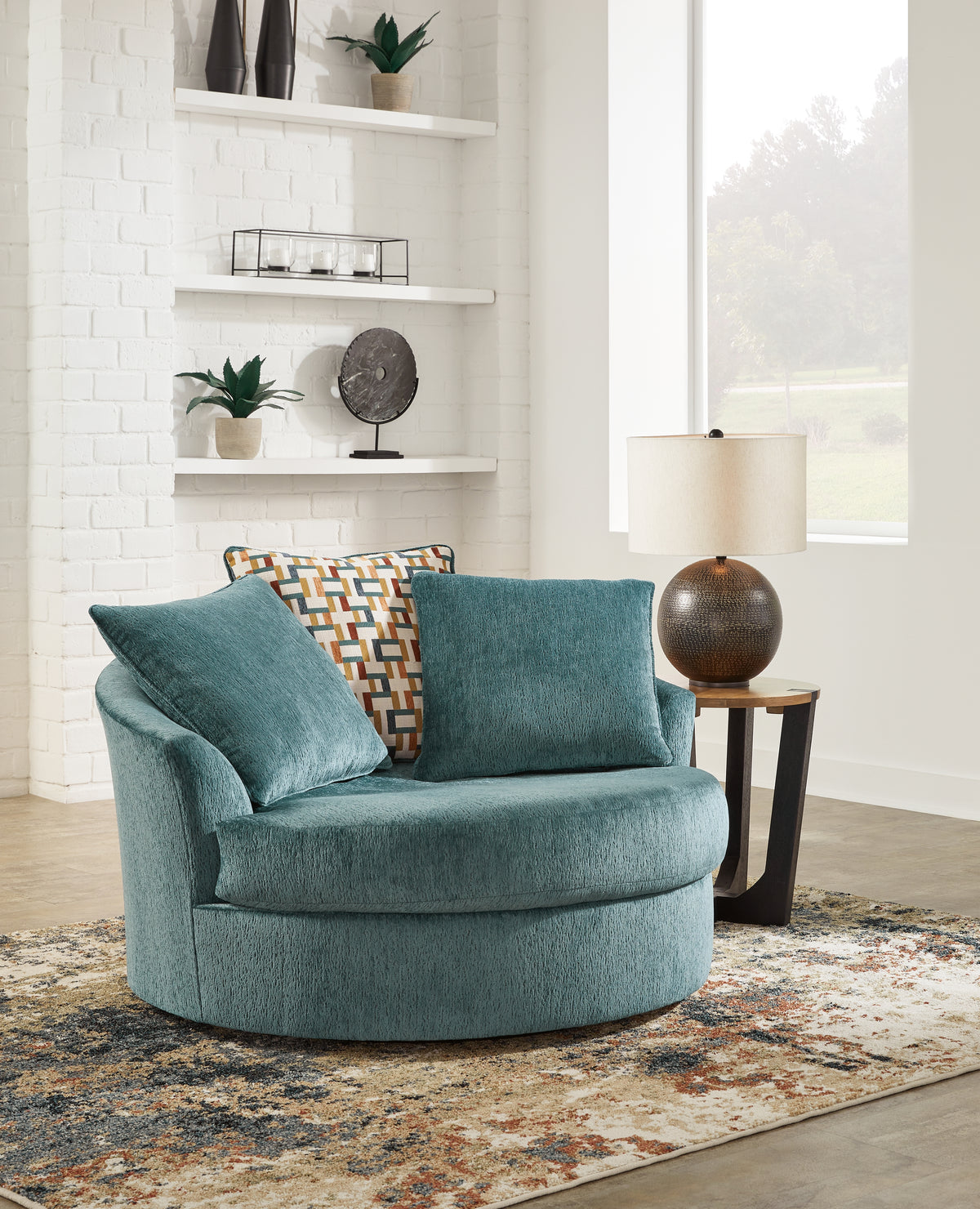 J&M Furniture - Ashley Furniture - Laylabrook Oversized Swivel Accent Chair - Oversized Swivel Accent Chair / Teal - 9220621