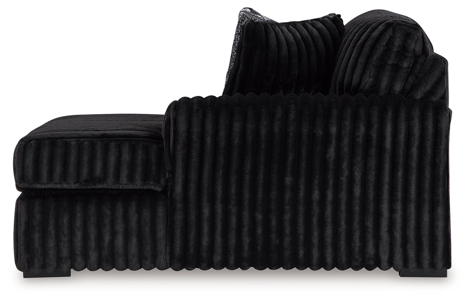 Midnight-Madness 3-Piece Sectional with Chaise