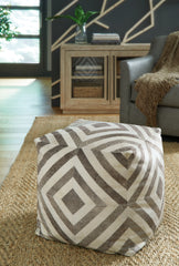 J&M Furniture - Ashley Furniture - Hartselle Pouf - Pouf / Brown - A1000982