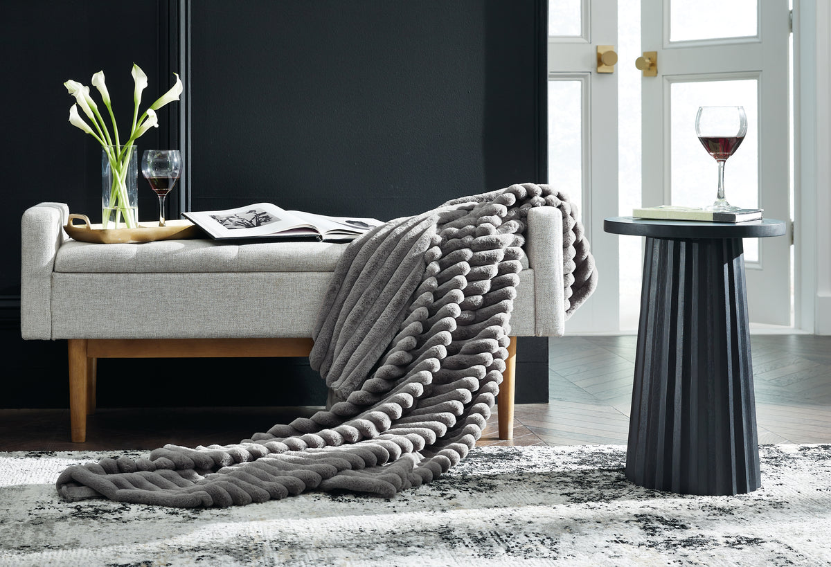 J&M Furniture - Ashley Furniture - Alsonwell Throw (Set of 3) - Throw (3/CS) / Gray - A1001081