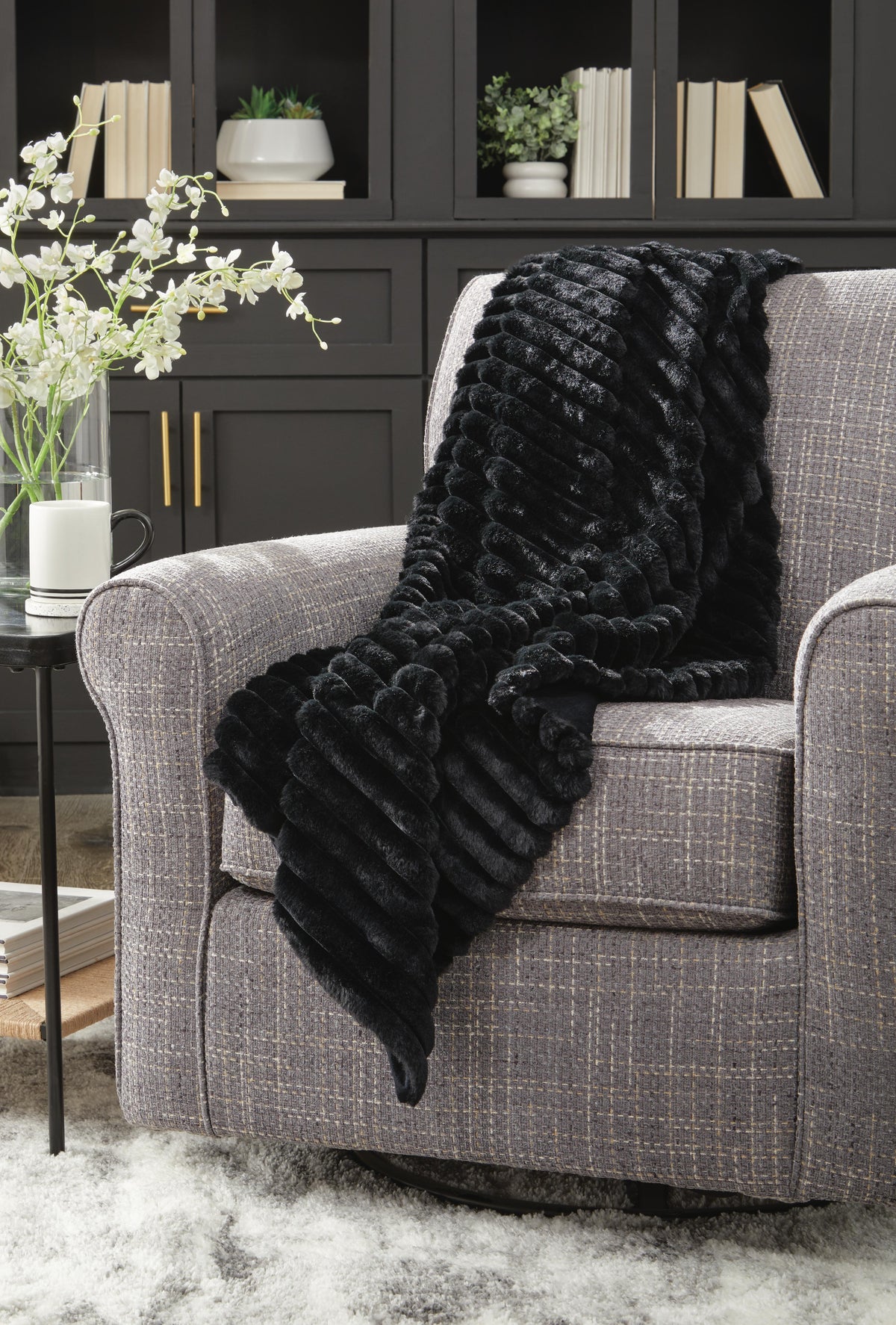 J&M Furniture - Ashley Furniture - Alsonwell Throw (Set of 3) - Throw (3/CS) - A1001083