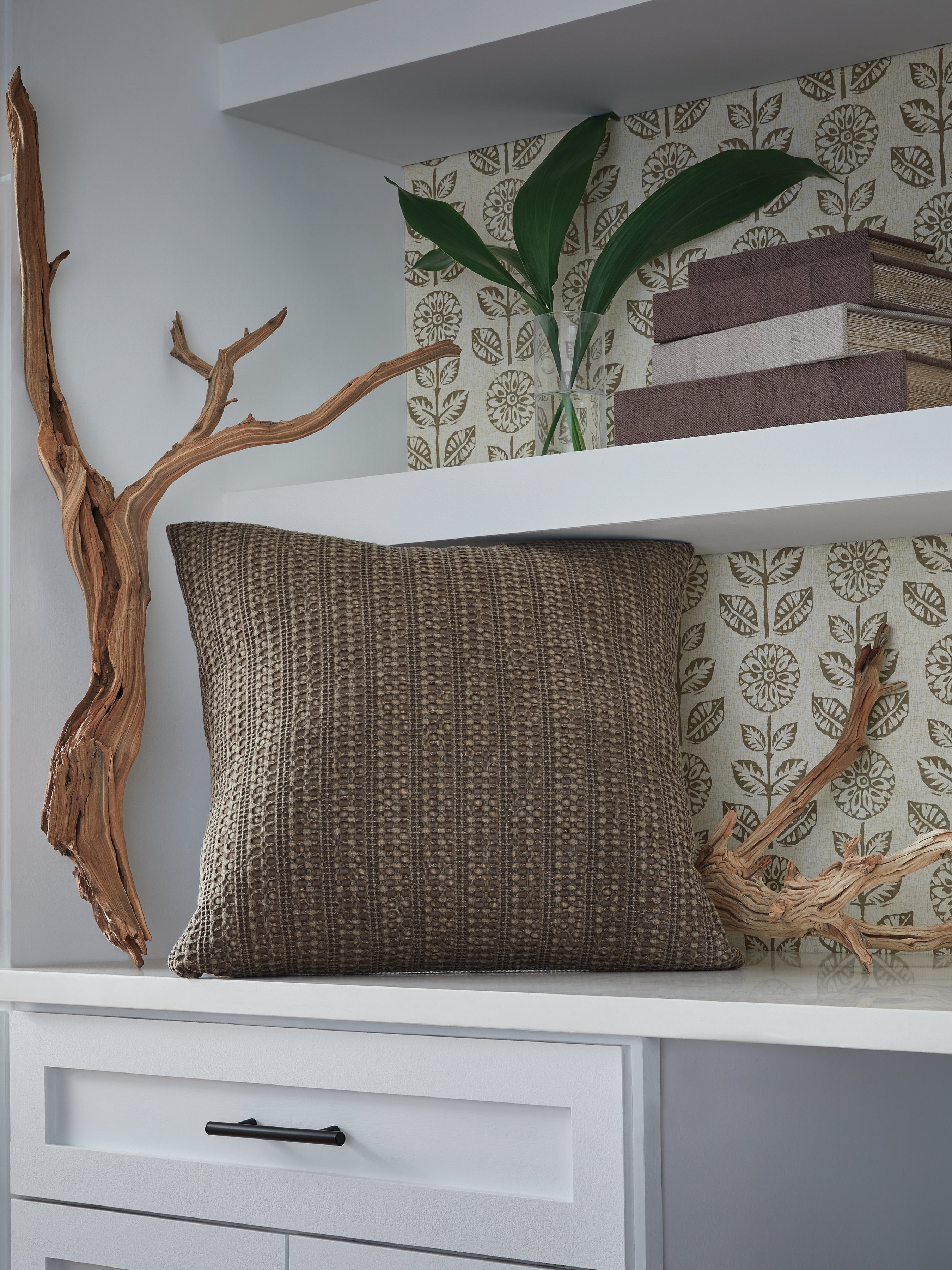 J&M Furniture - Ashley Furniture - Landcher Pillow - Pillow / Brown - A1001104P