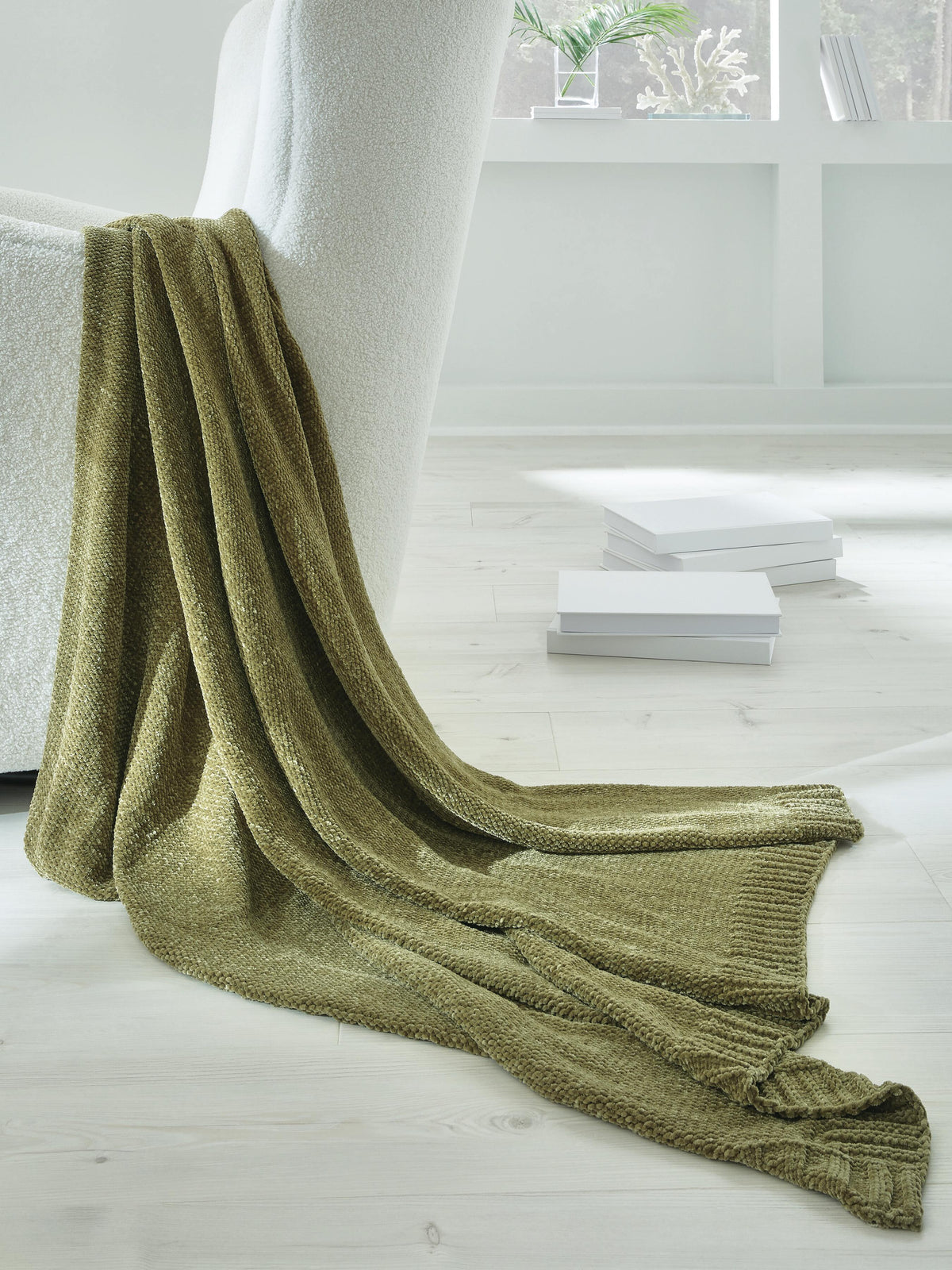 J&M Furniture - Ashley Furniture - Anawood Throw (Set of 3) - Throw (3/CS) - A1001178