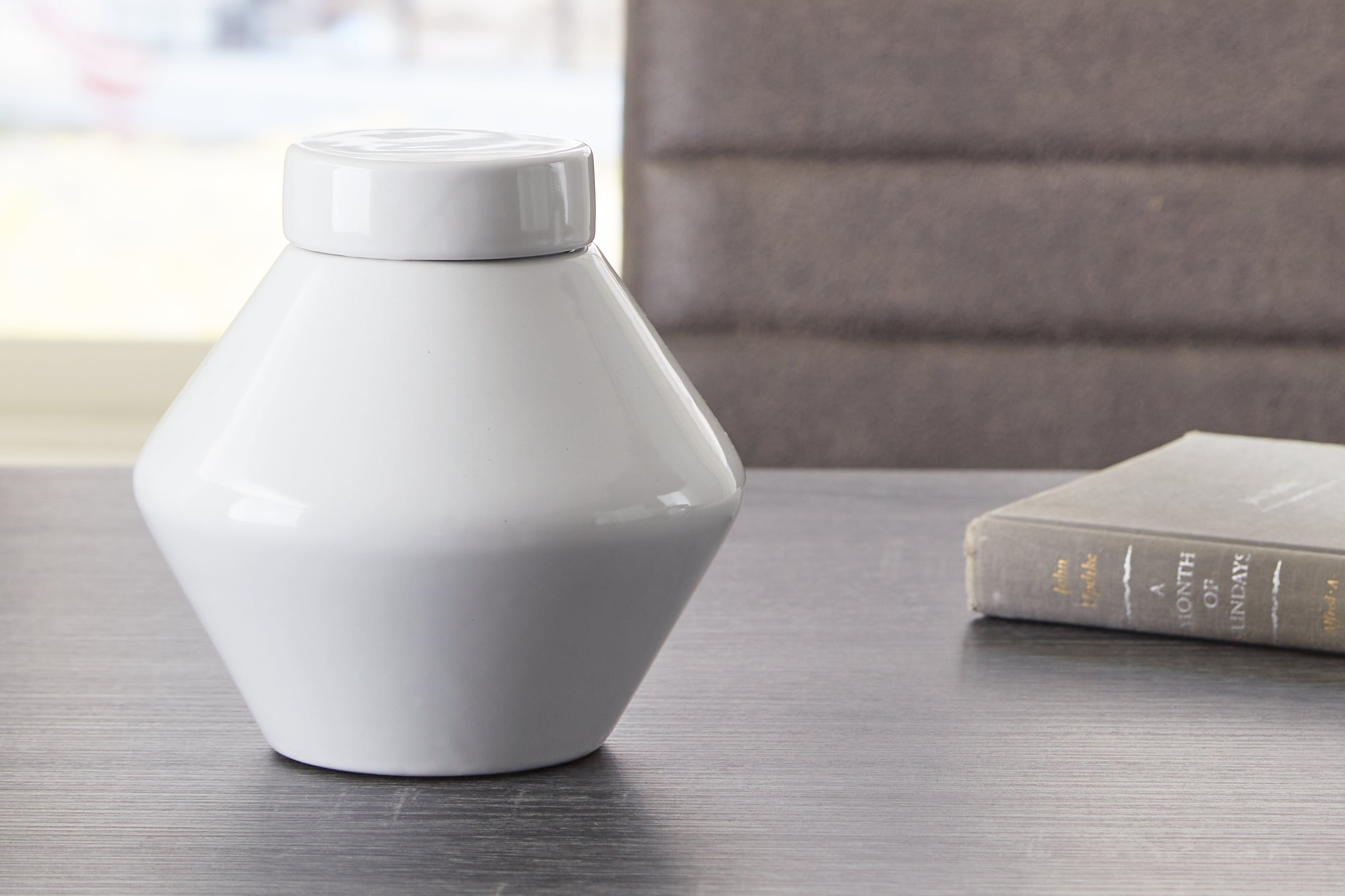 J&M Furniture - Ashley Furniture - Domina Jar (Set of 2) - Jar (2/CS) / White - A2000484